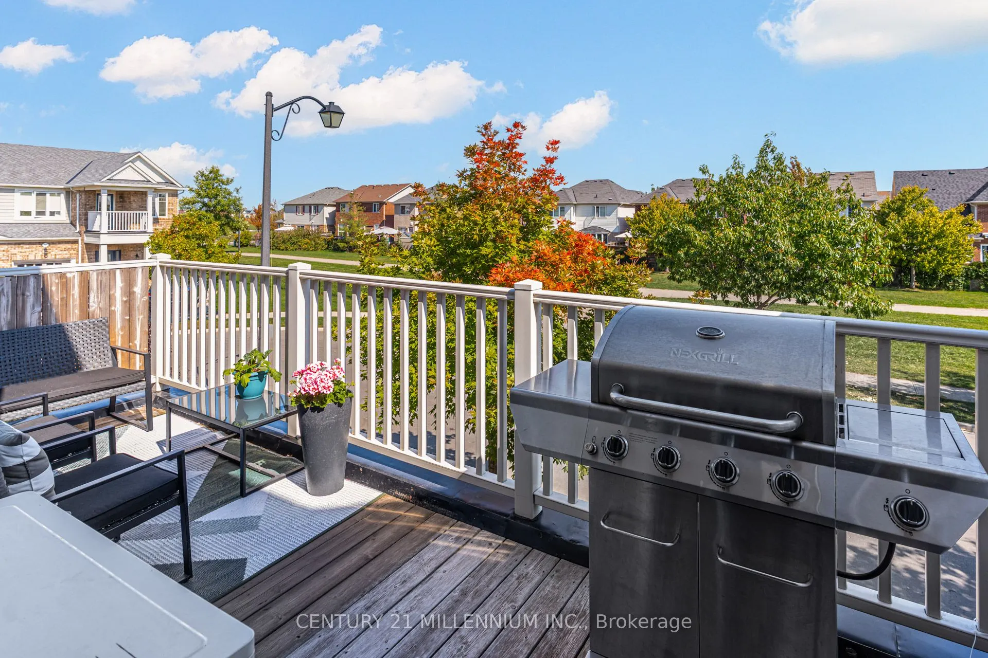 914 Ambroise Crescent