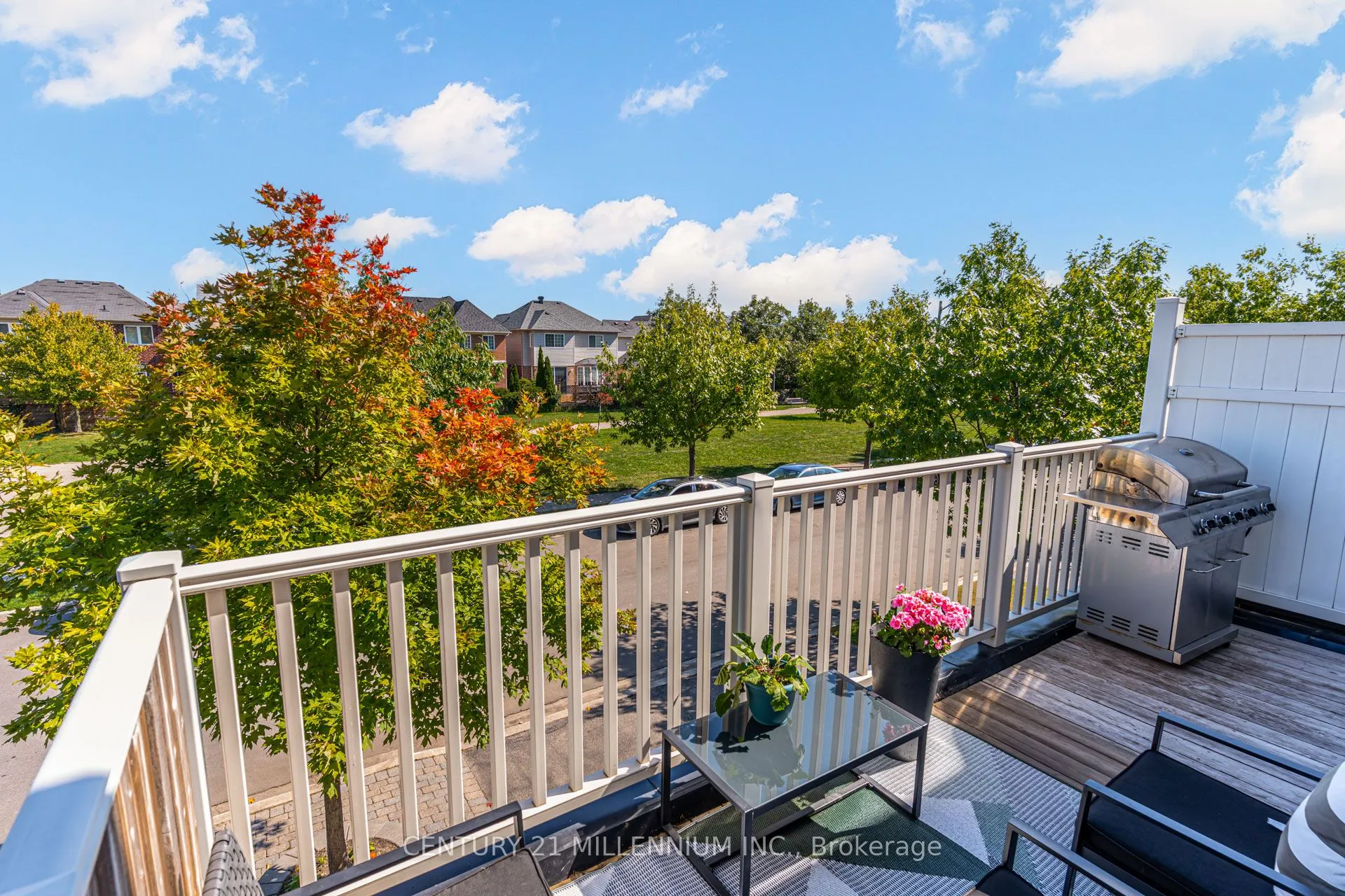 914 Ambroise Crescent