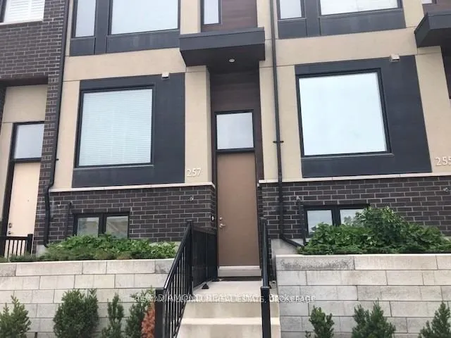 257 Downsview Park Boulevard