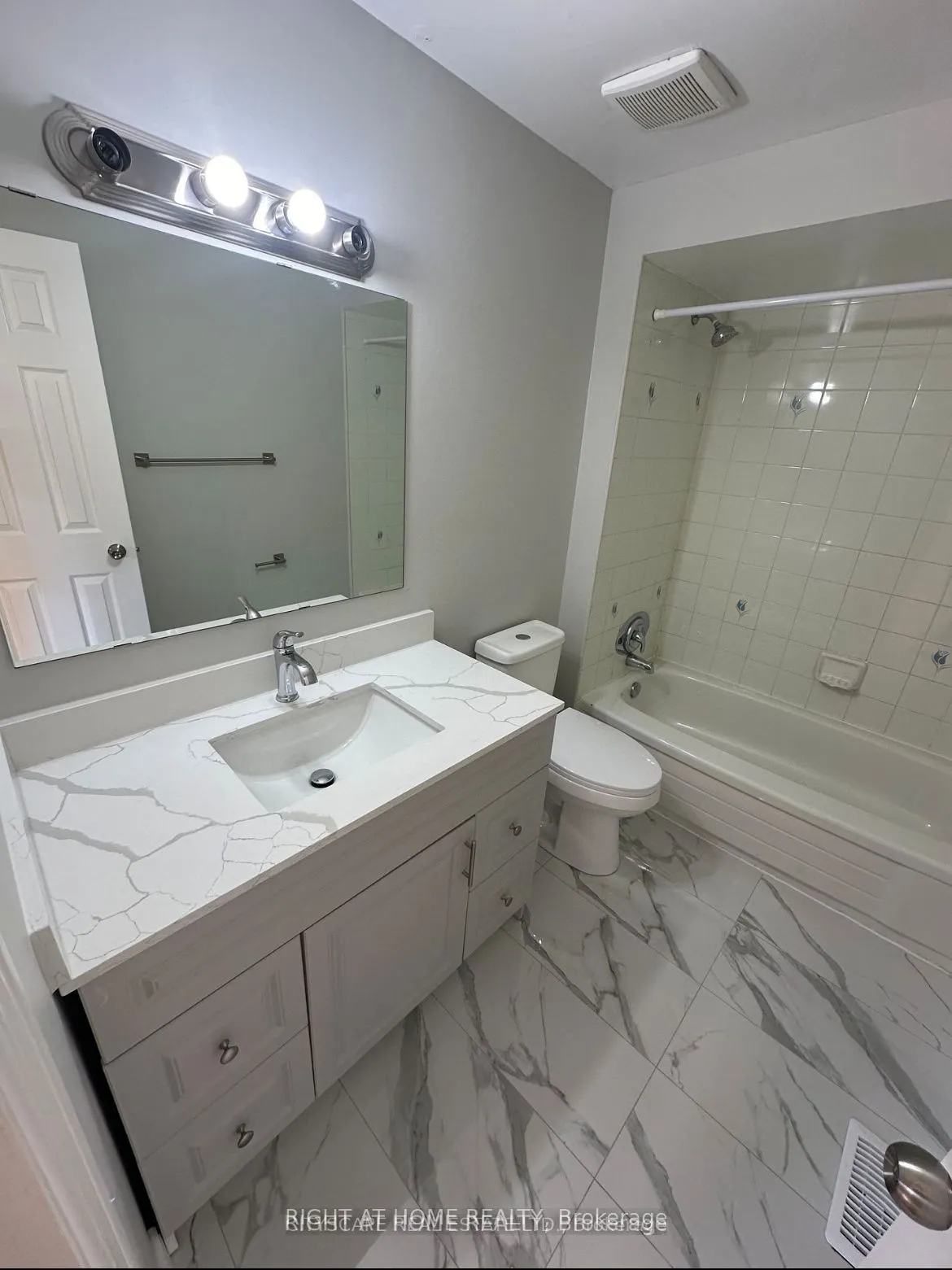56 Stanwell Drive, #Upper