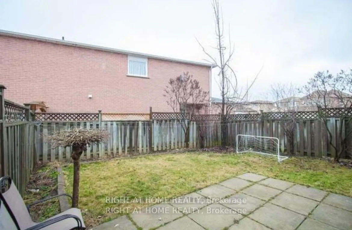 56 Stanwell Drive, #Upper
