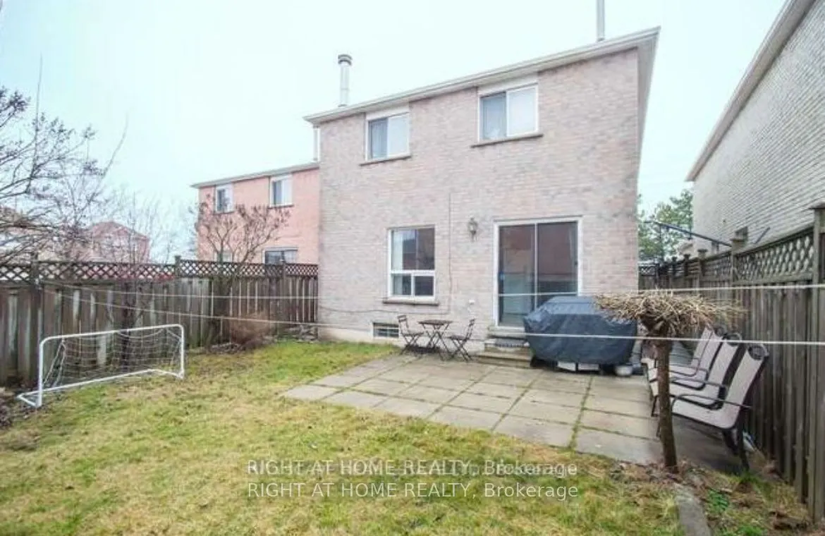 56 Stanwell Drive, #Upper