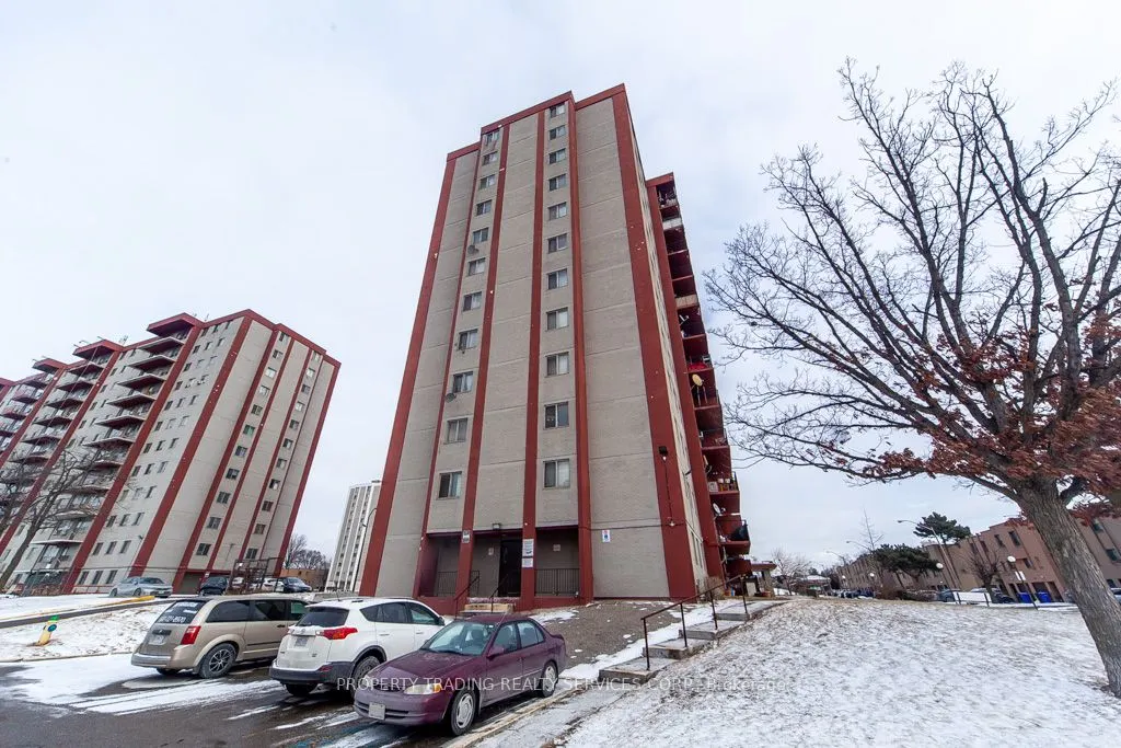 50 Lotherton Pathway, #402