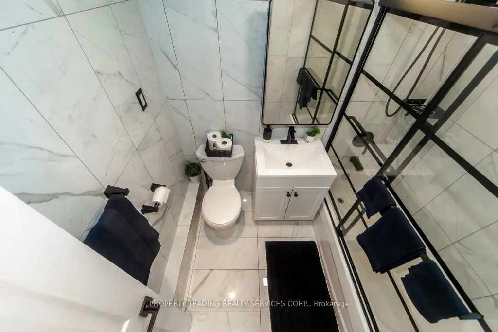 50 Lotherton Pathway, #402