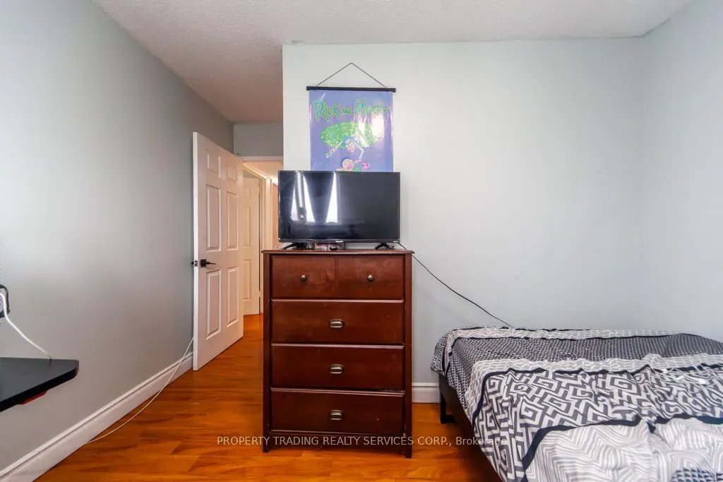 50 Lotherton Pathway, #402