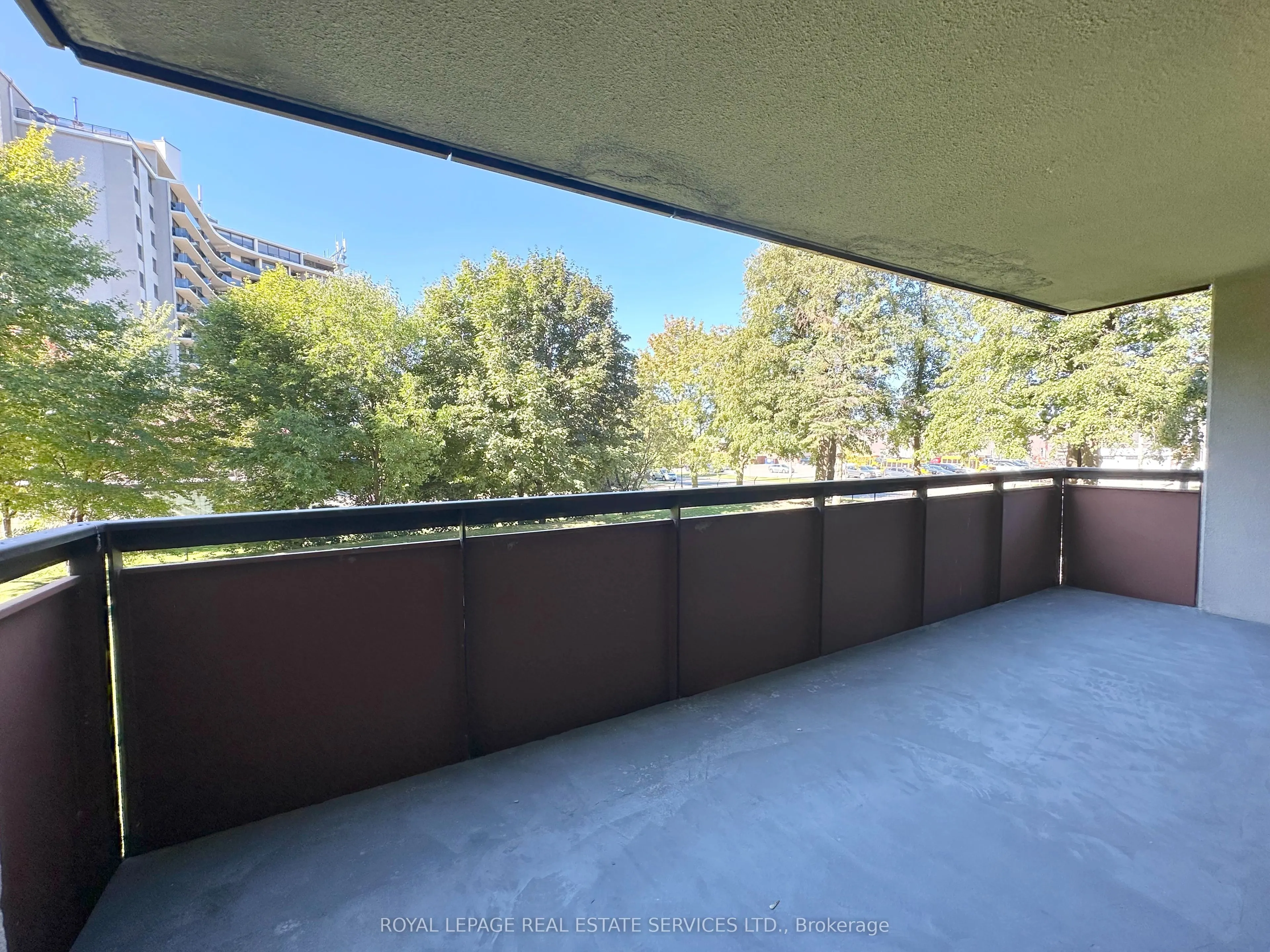 165 La Rose Avenue, #205