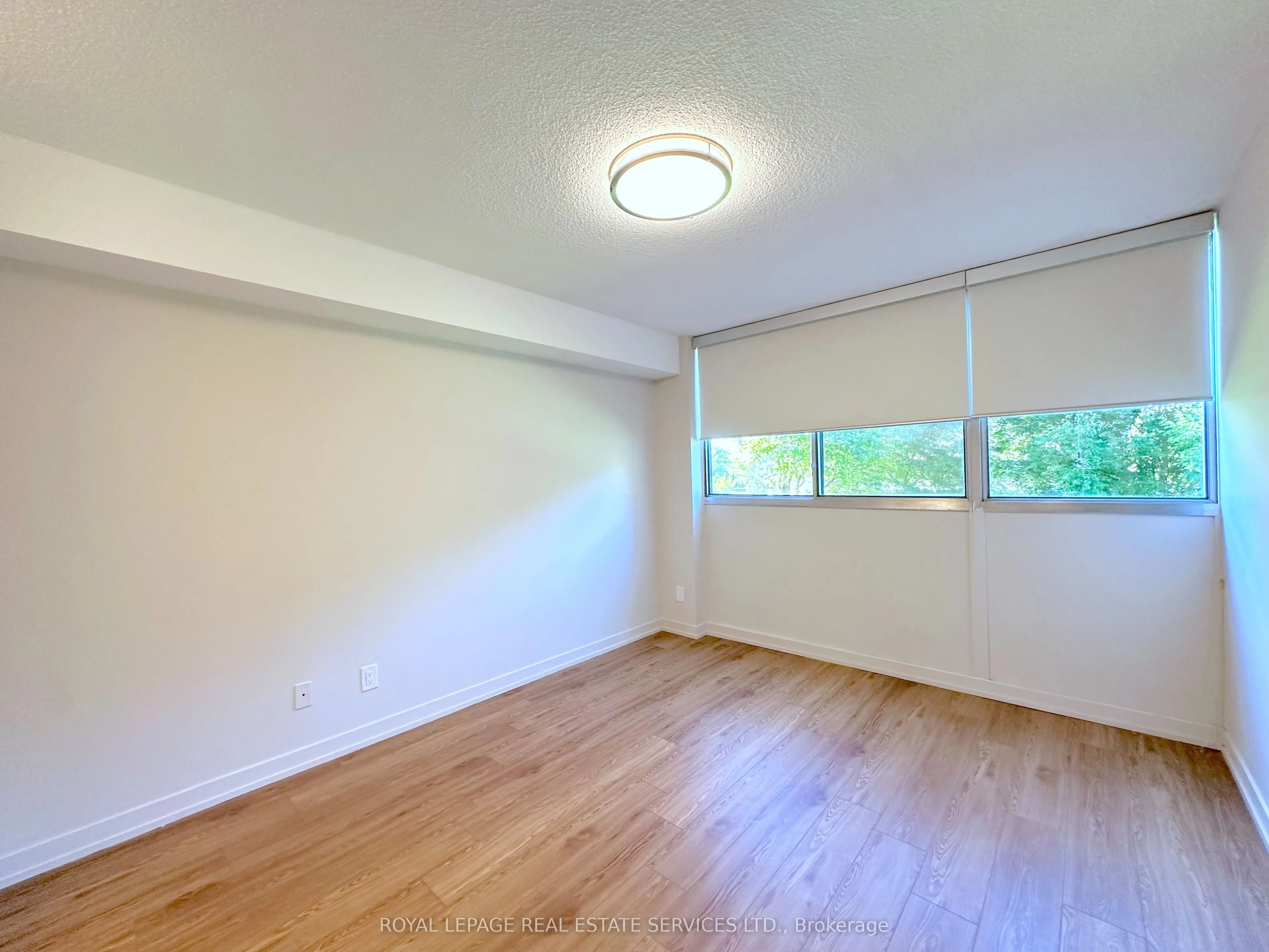 165 La Rose Avenue, #205