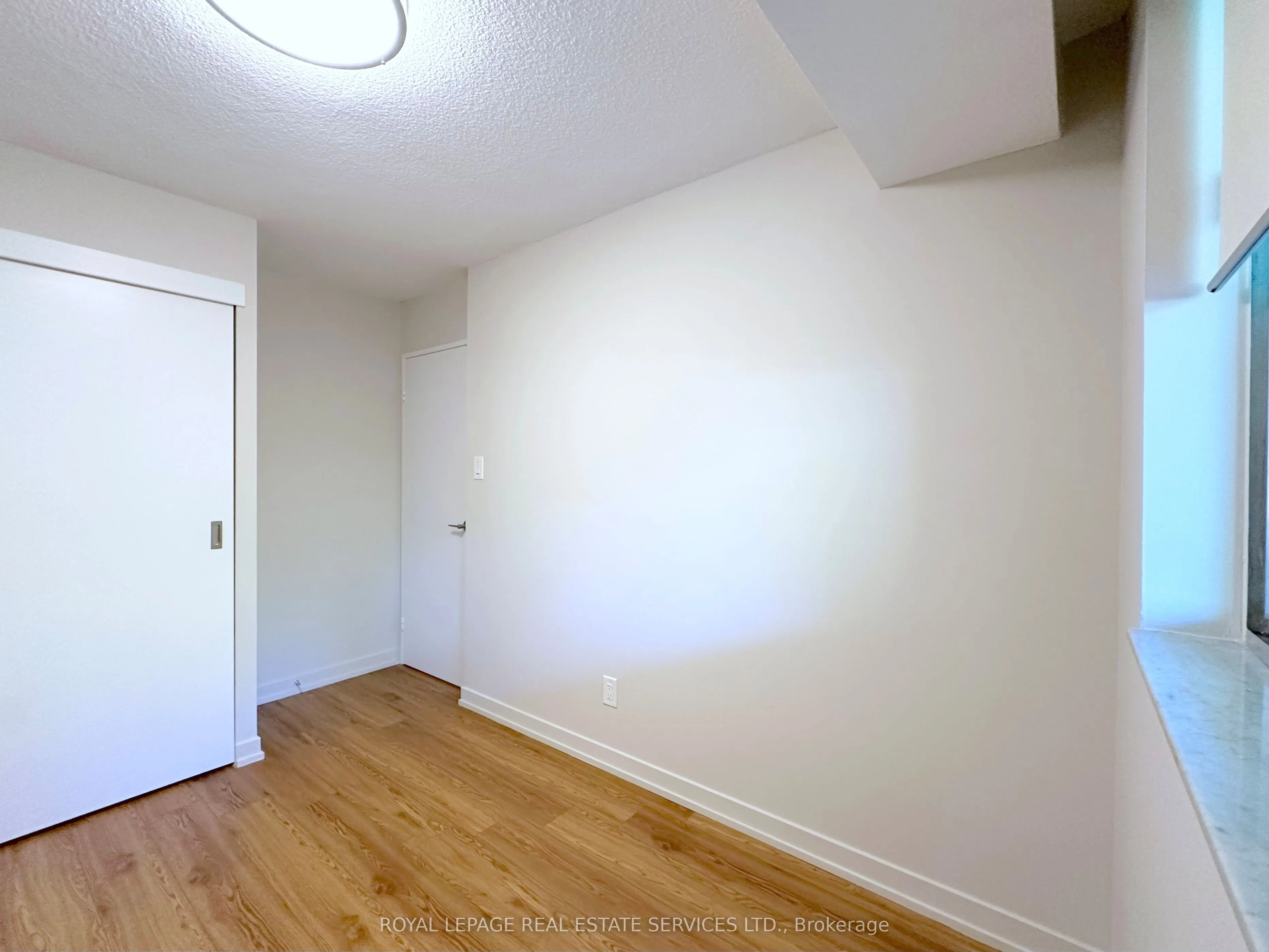 165 La Rose Avenue, #205