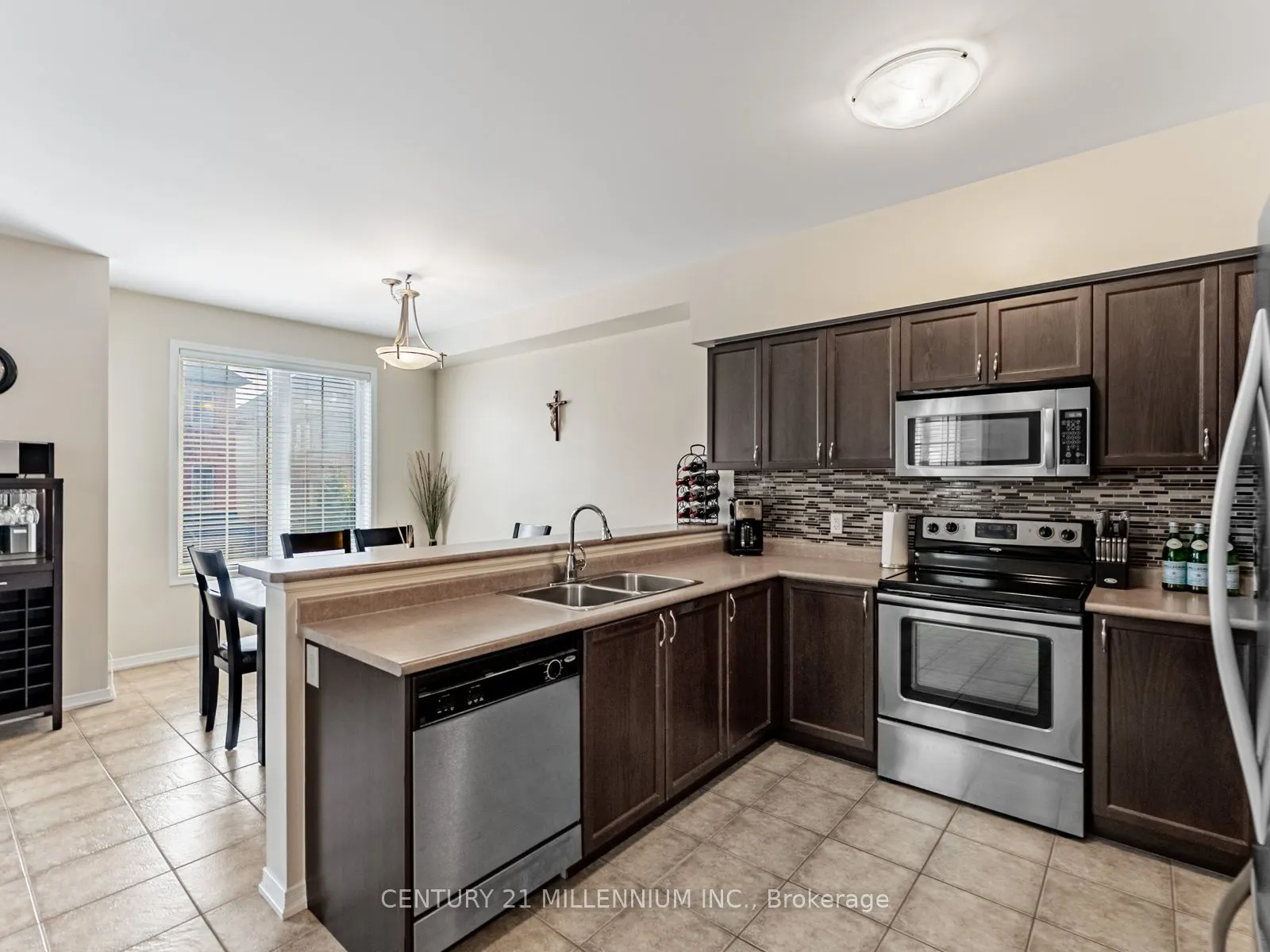 111 Cedar Lake Crescent, #127
