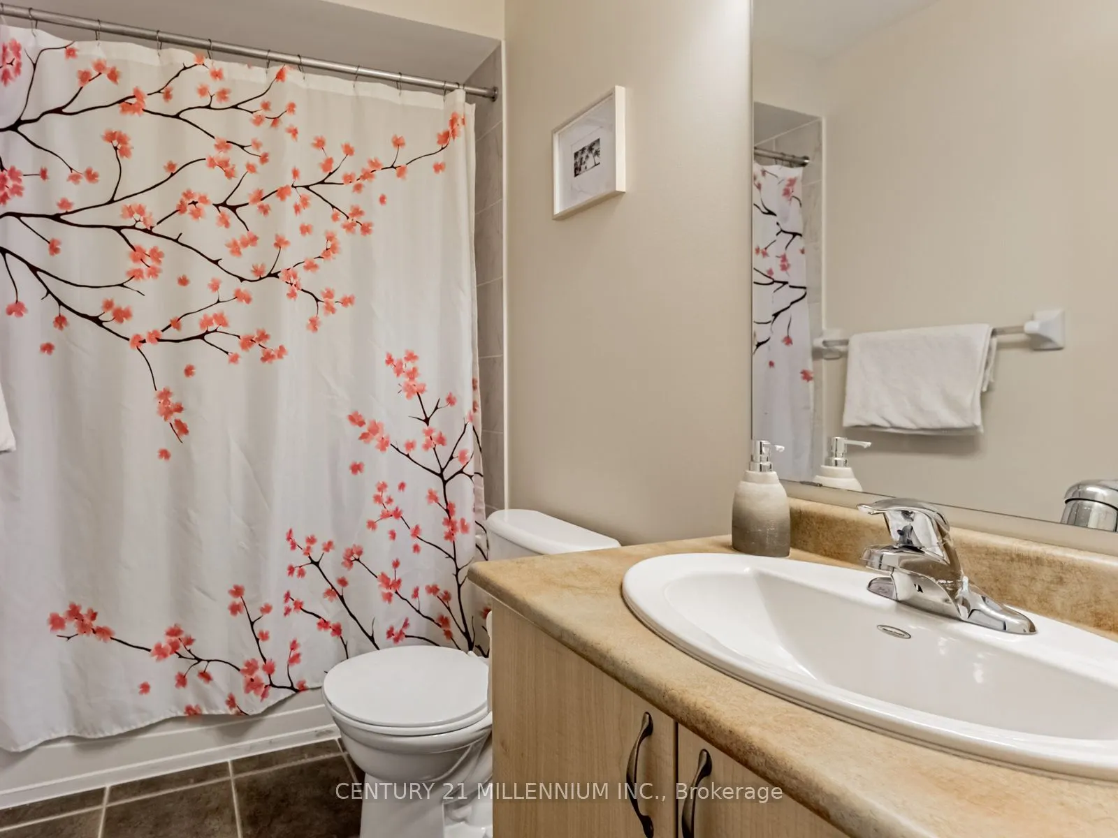 111 Cedar Lake Crescent, #127