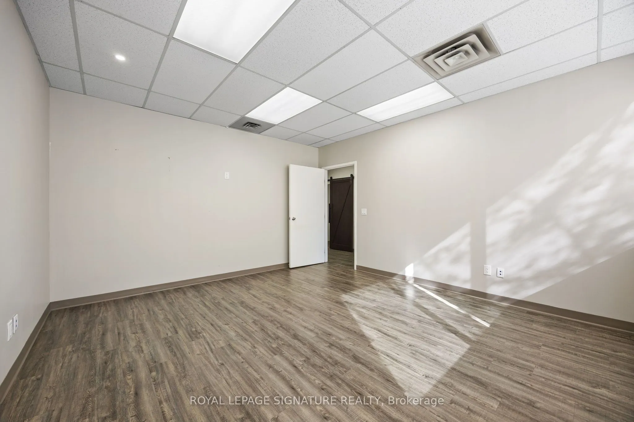2285 Dunwin Drive, #5&12