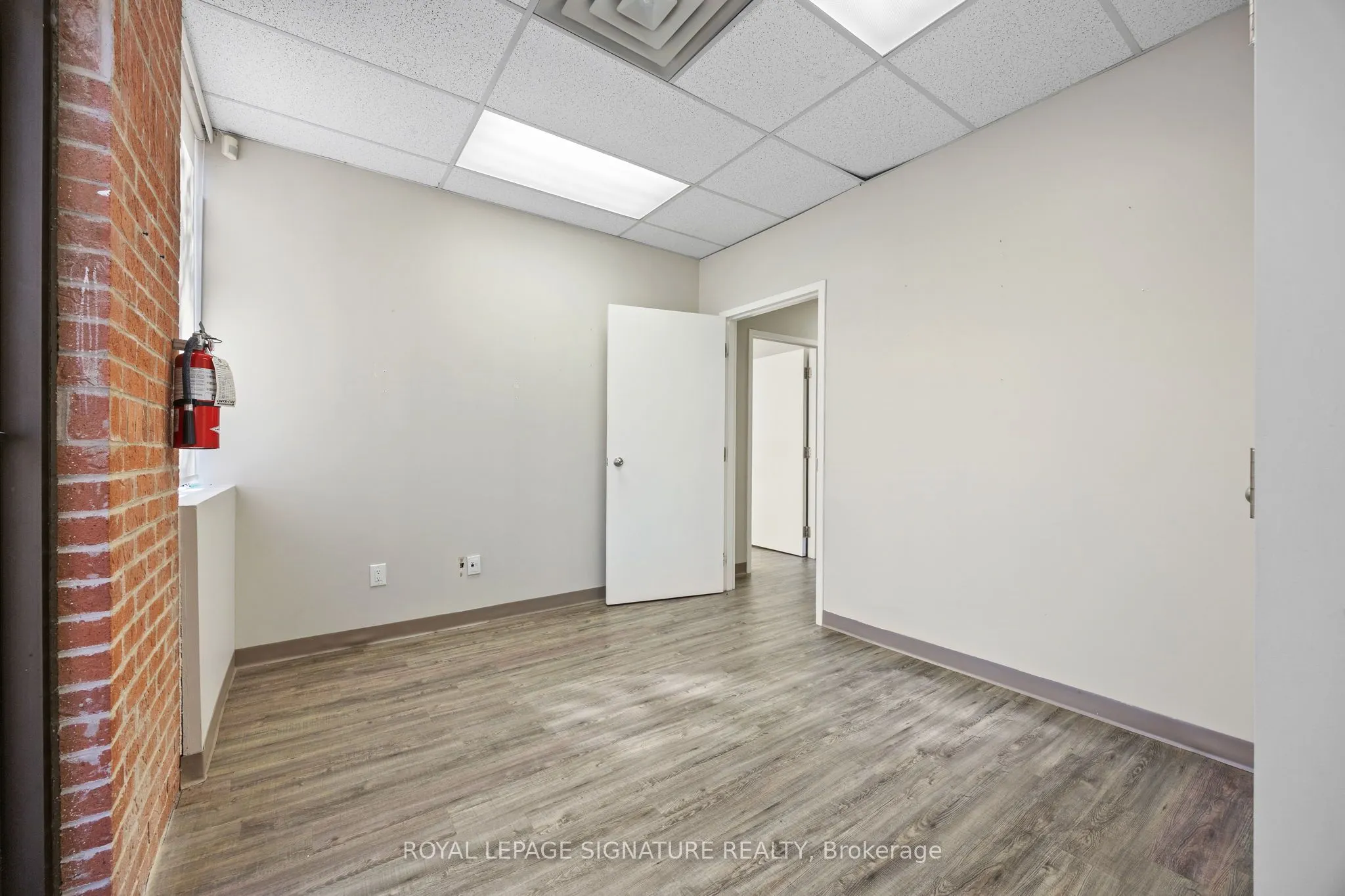 2285 Dunwin Drive, #5&12