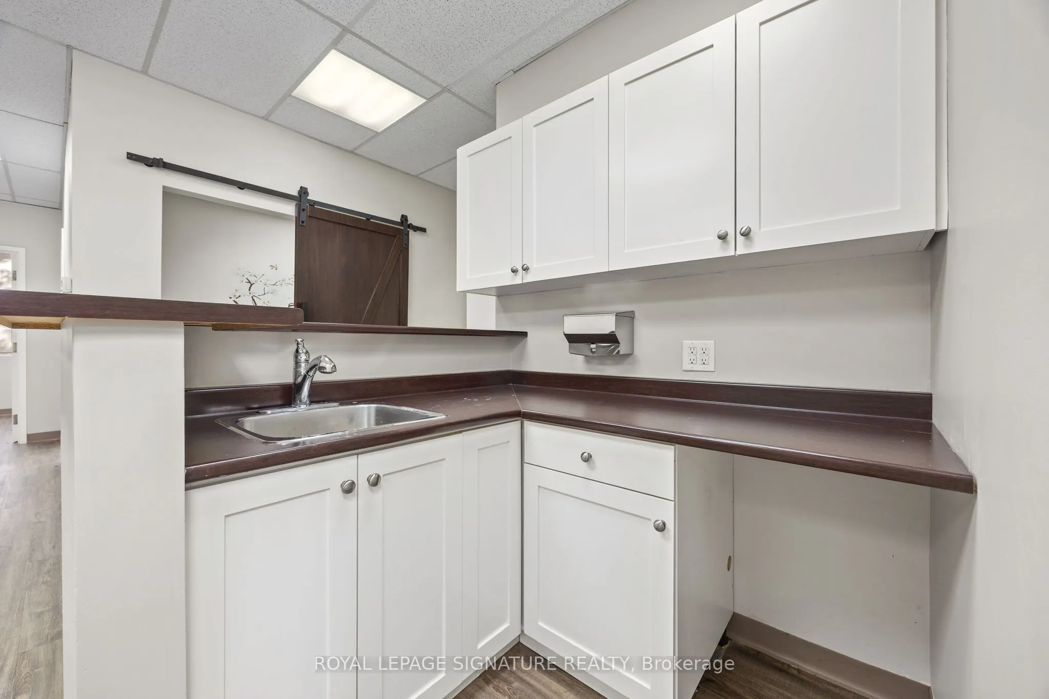 2285 Dunwin Drive, #5&12