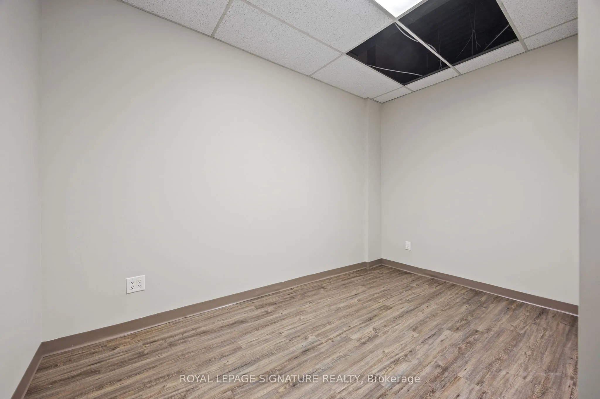 2285 Dunwin Drive, #5&12