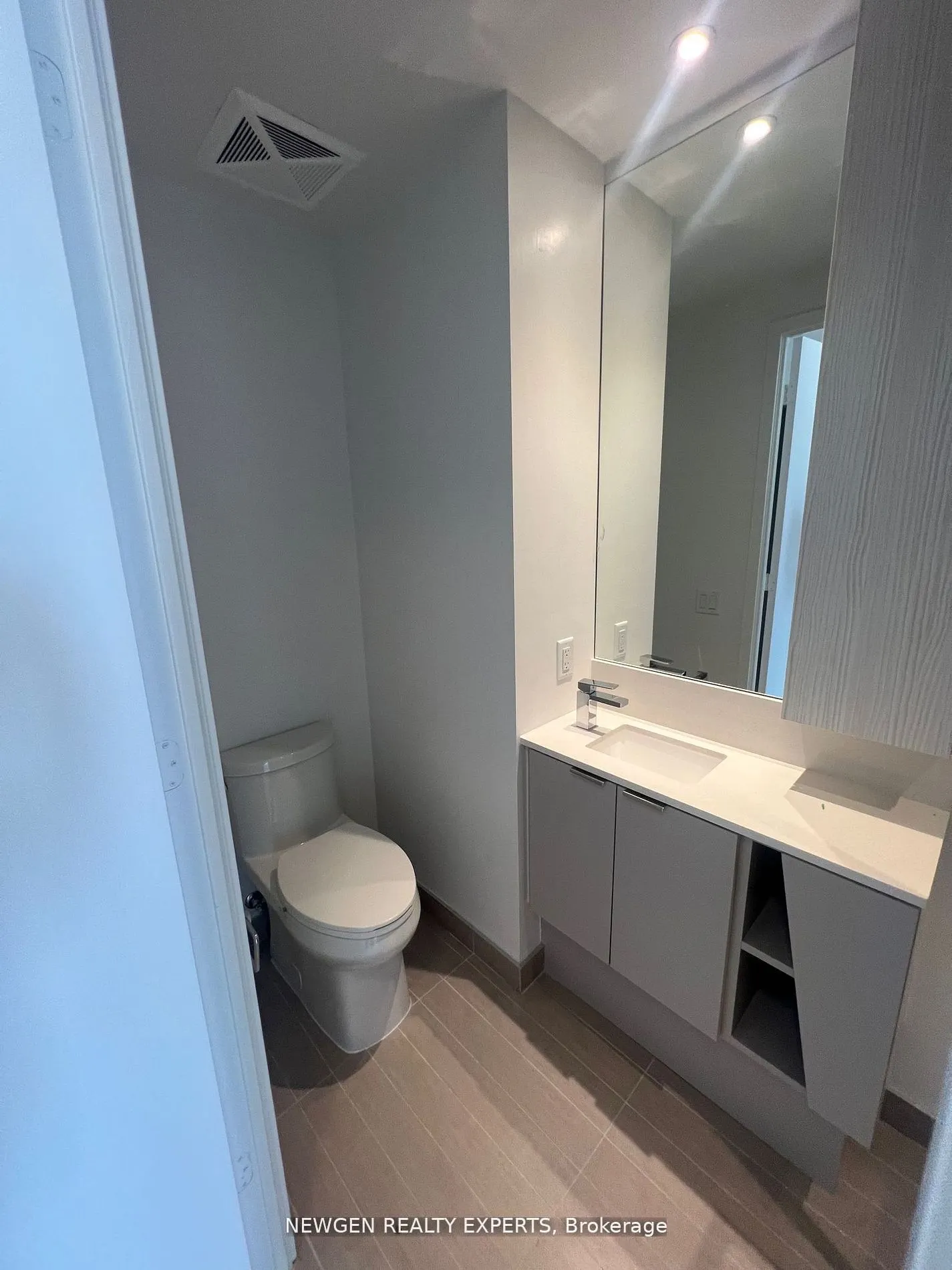 3883 Quartz Road, #3512