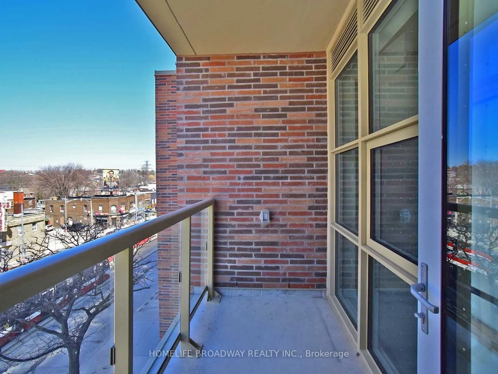 1787 St Clair Avenue W, #413