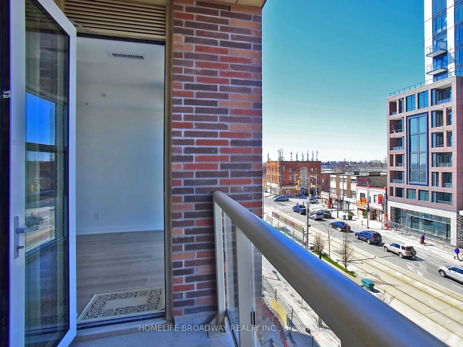 1787 St Clair Avenue W, #413