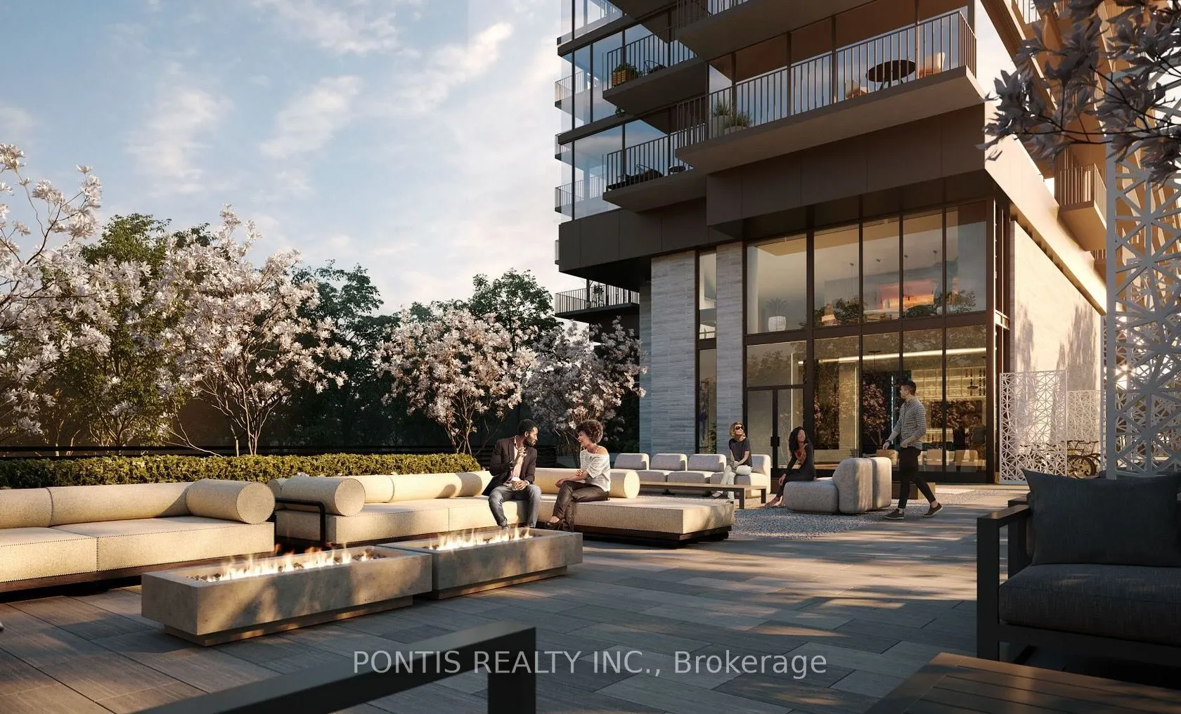 86 DUNDAS Street E, #818