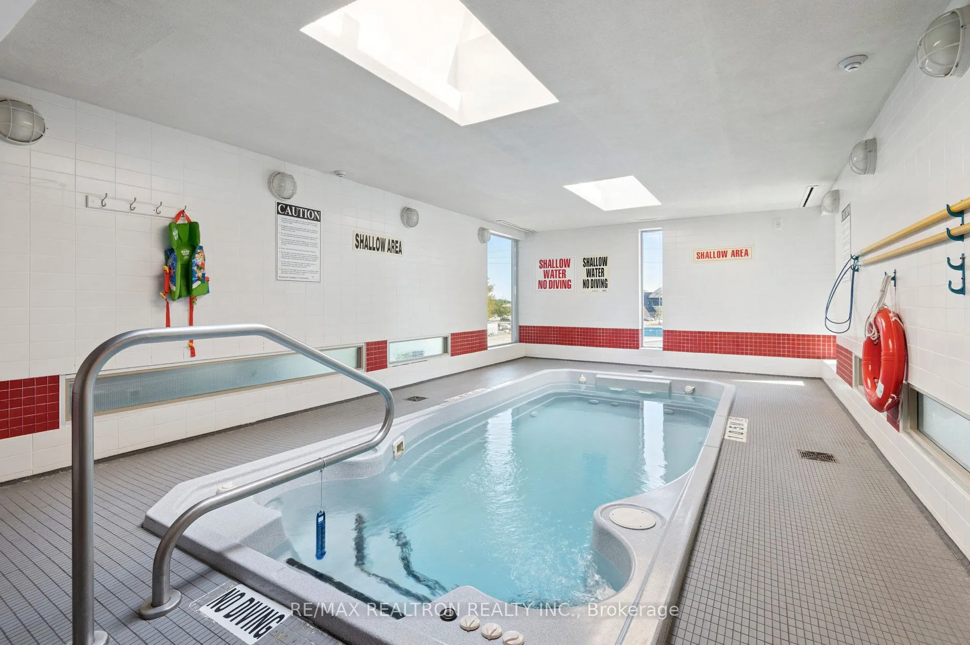 1040 The Queensway Avenue, #901
