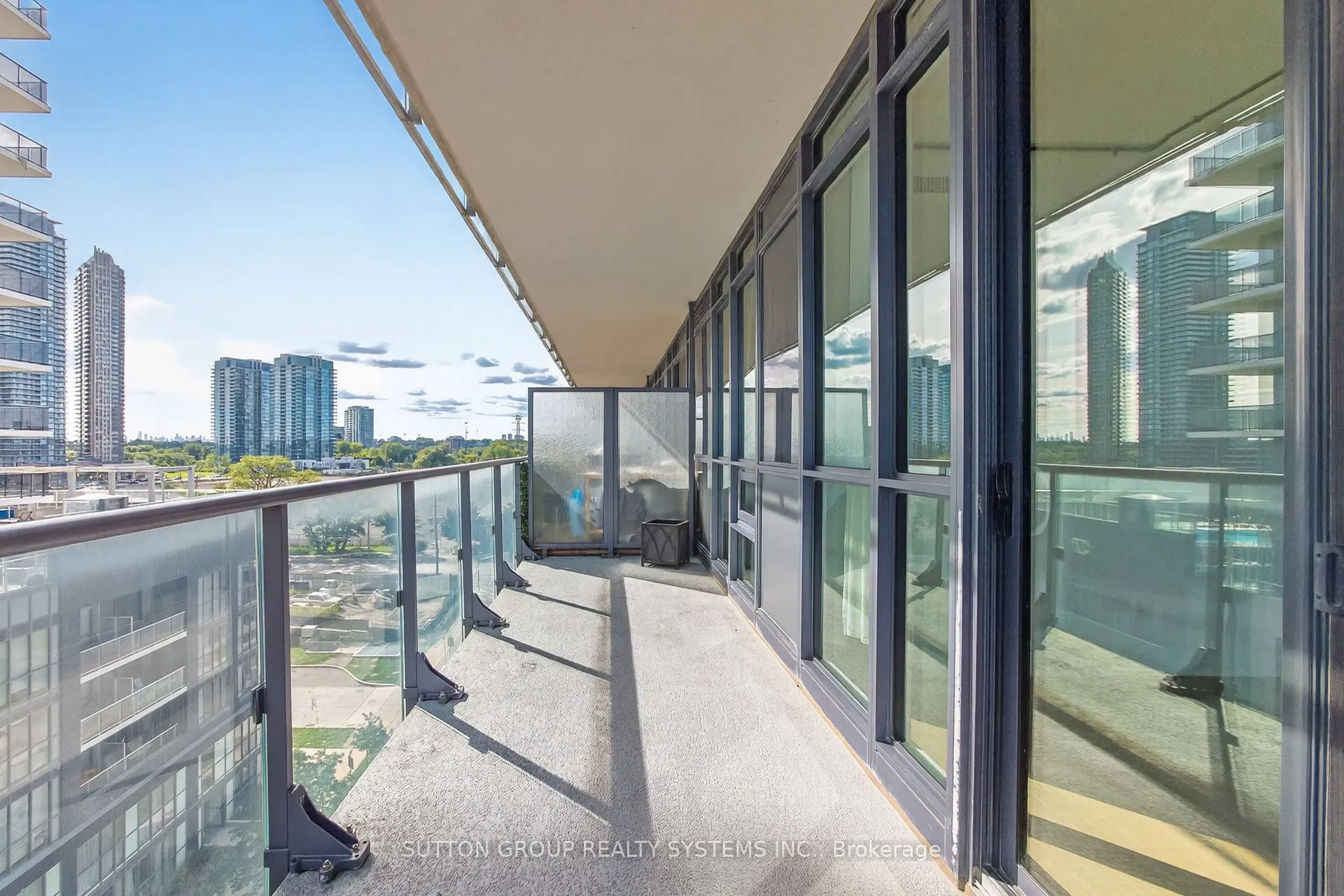 60 Annie Craig Drive, #815