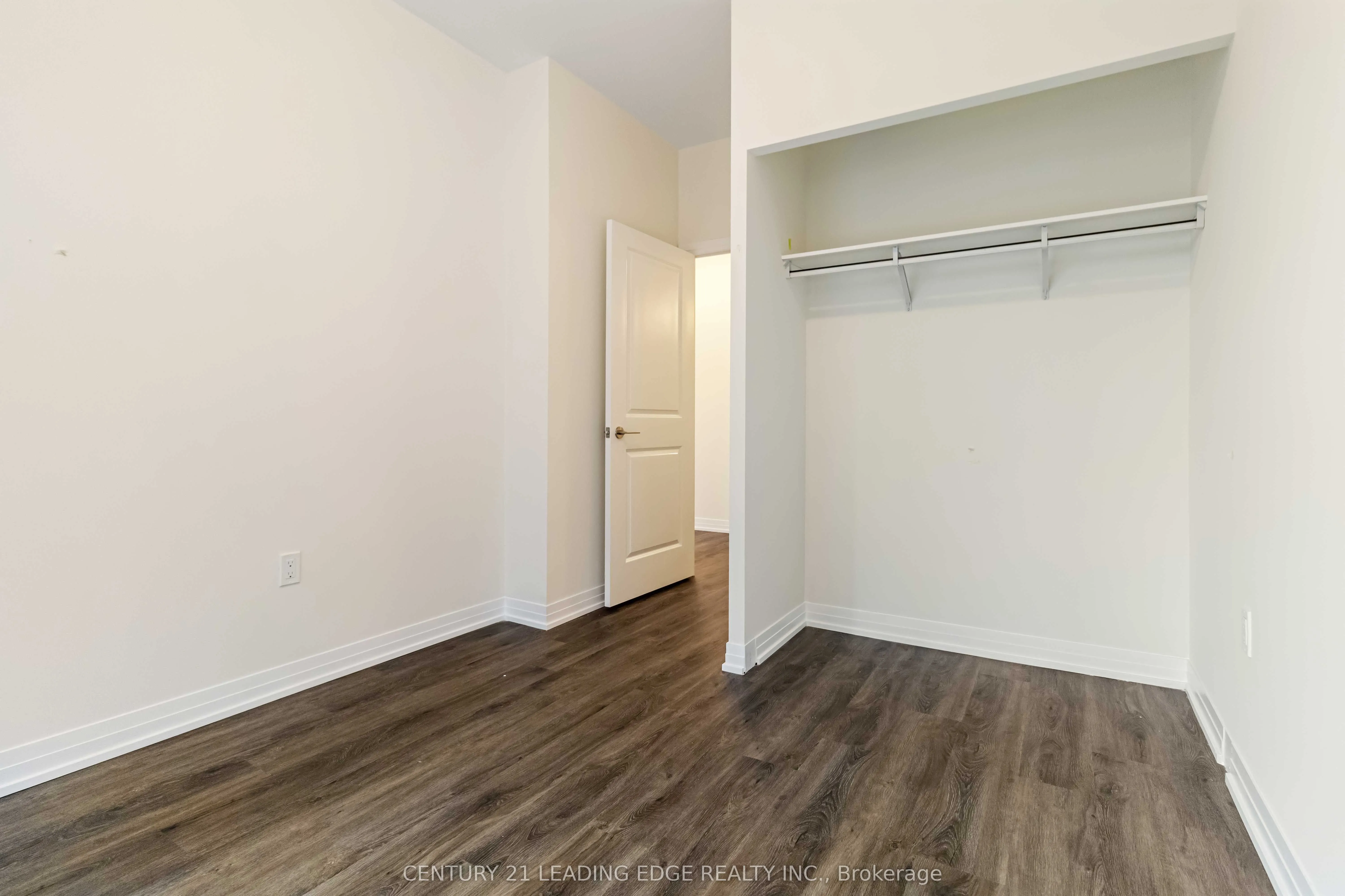 15 Watergarden Drive, #214