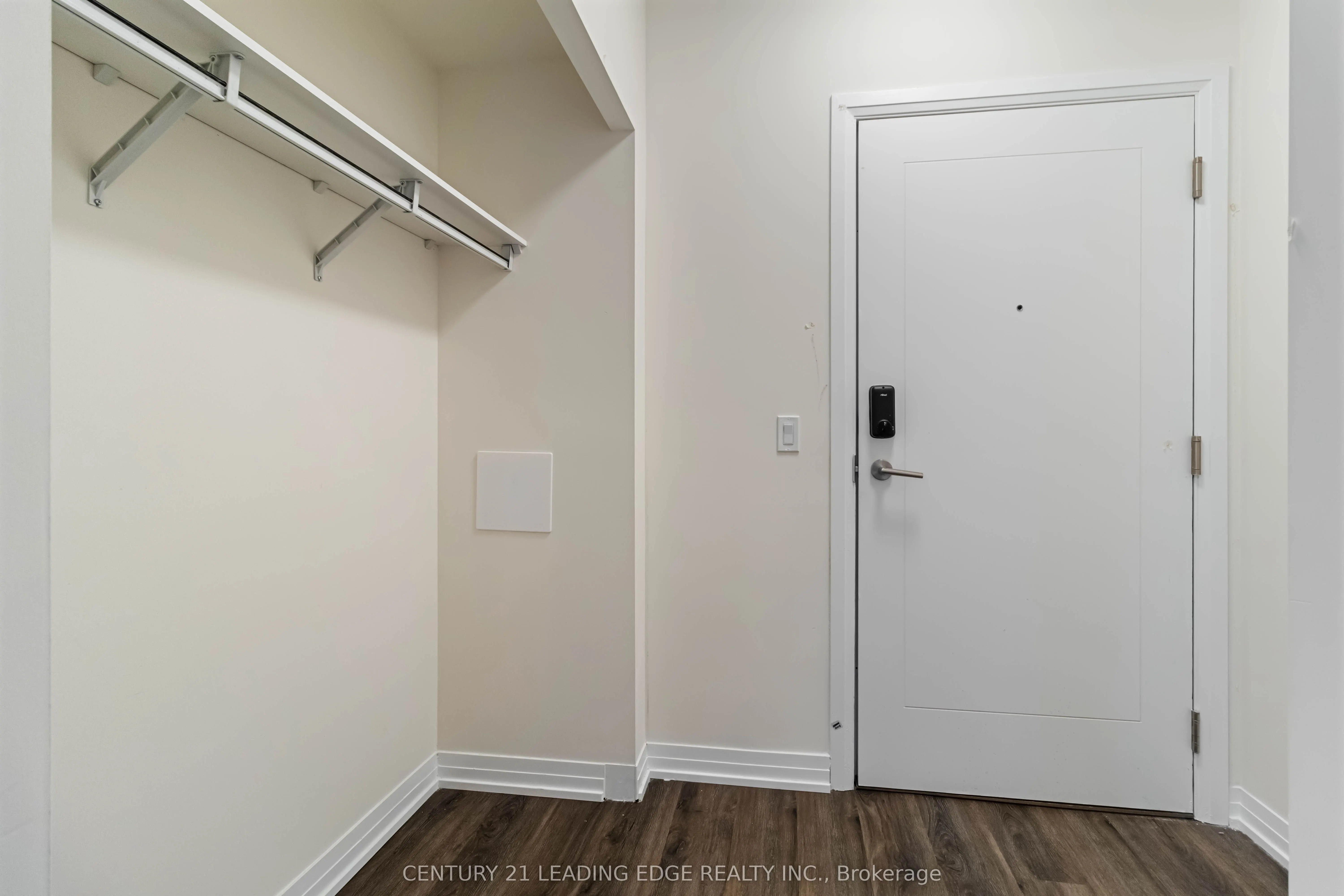 15 Watergarden Drive, #214