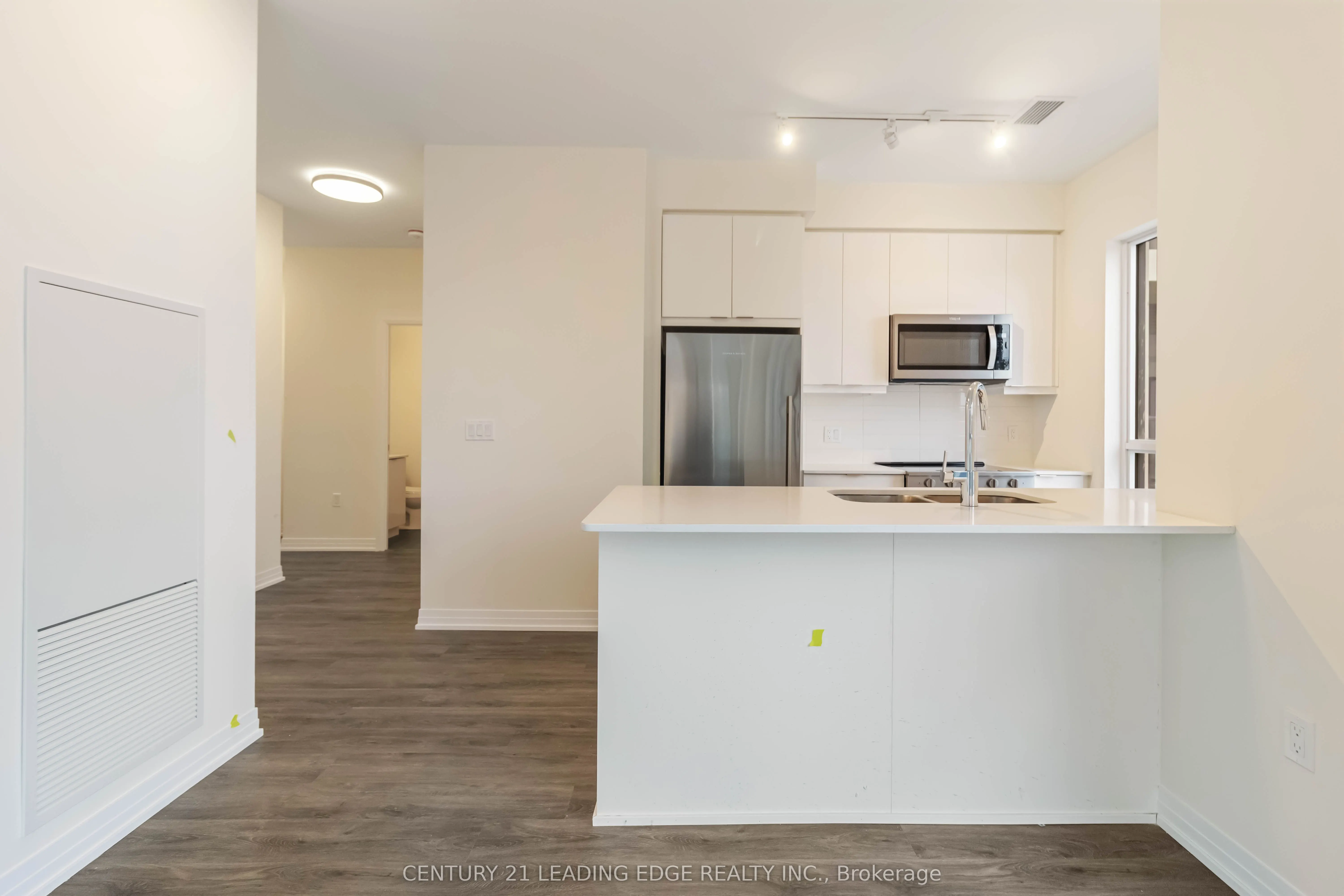 15 Watergarden Drive, #214