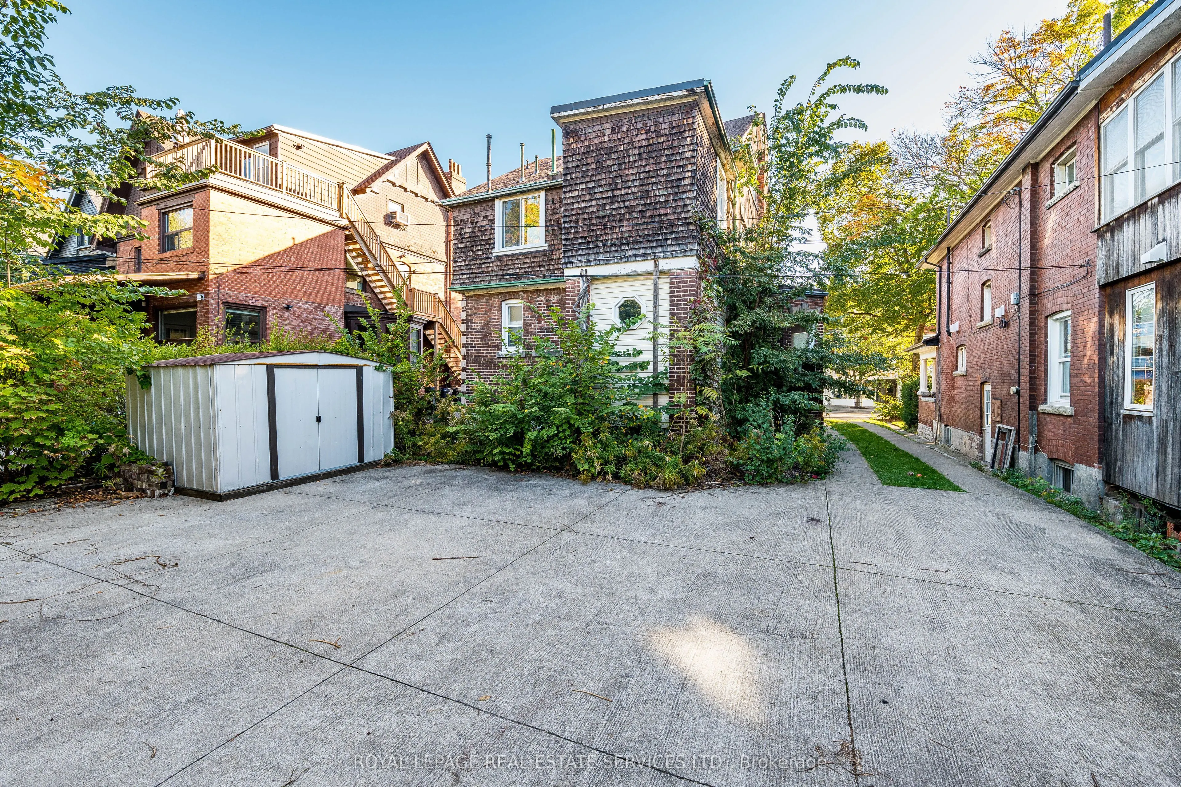 272-274 Roncesvalles Avenue