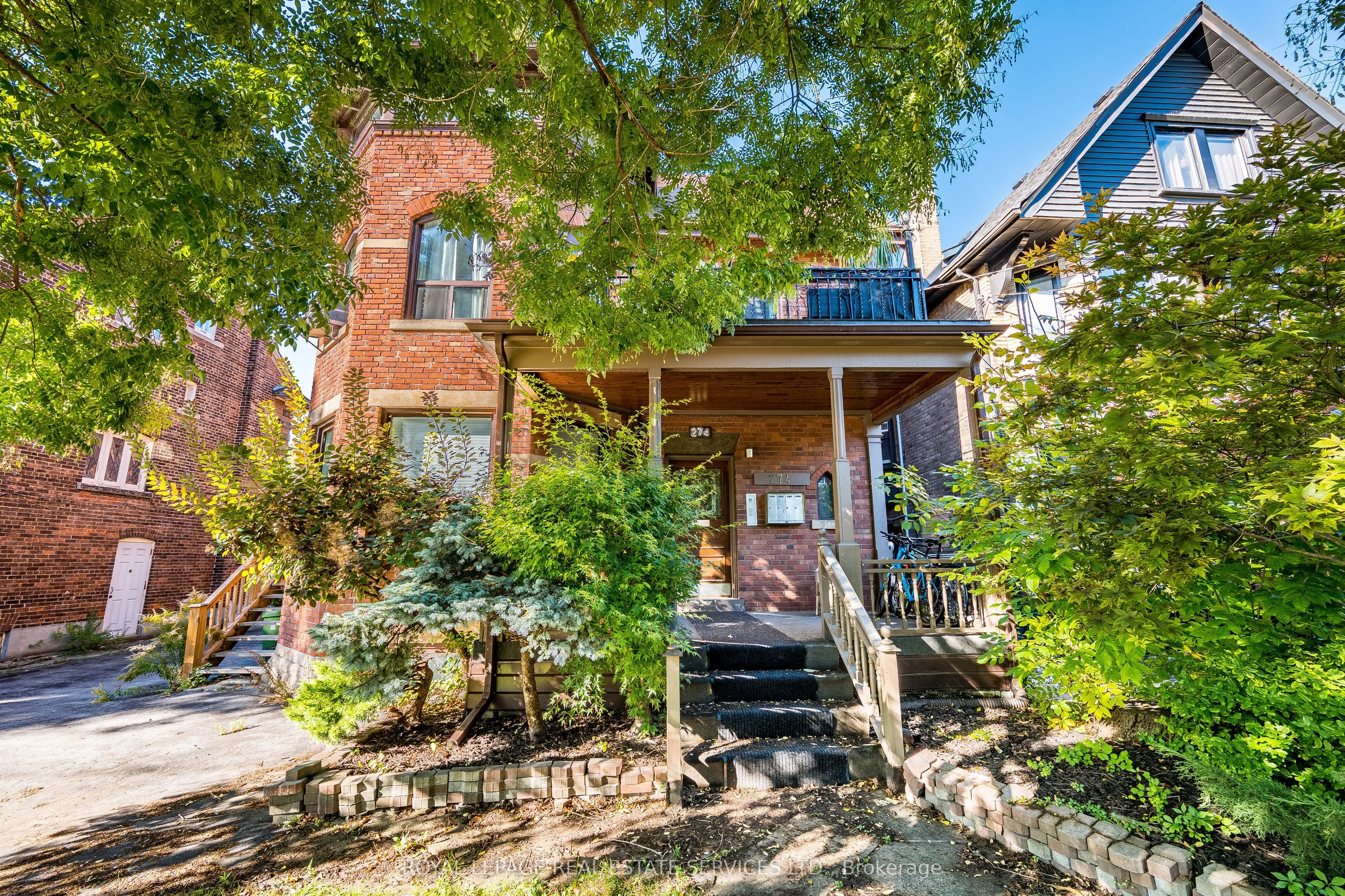 272-274 Roncesvalles Avenue