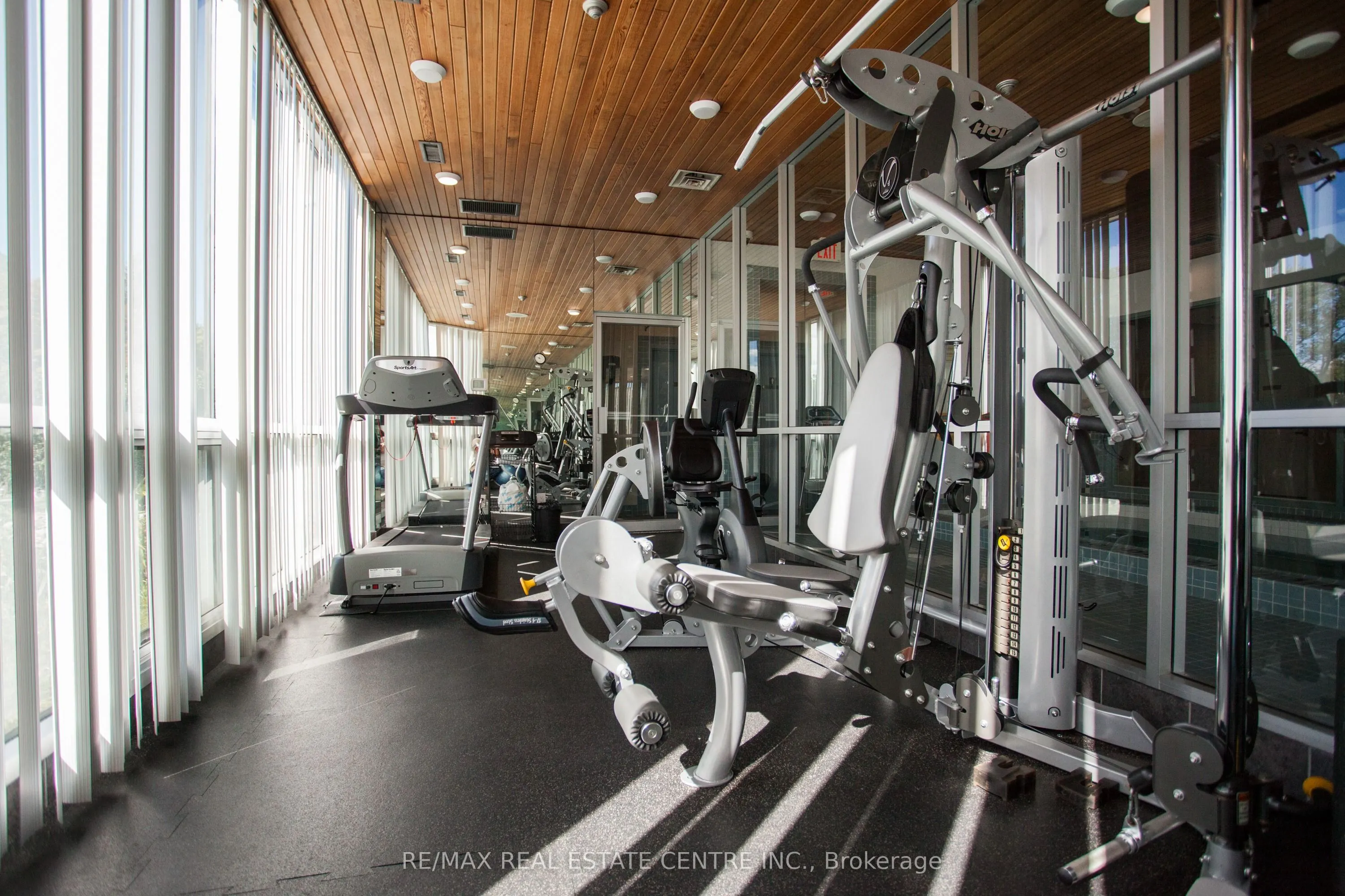 880 Dundas Street W, #502