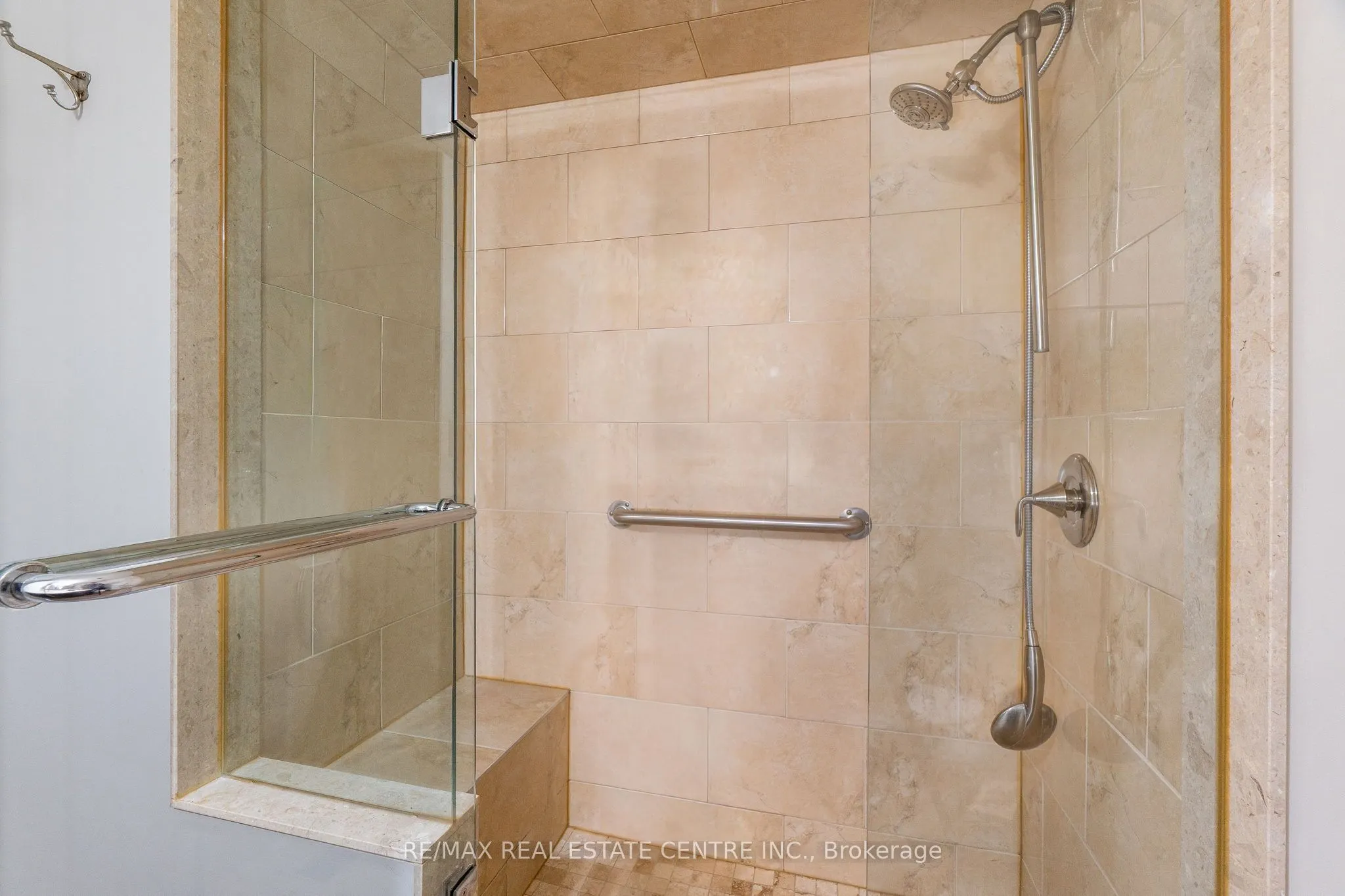 880 Dundas Street W, #502