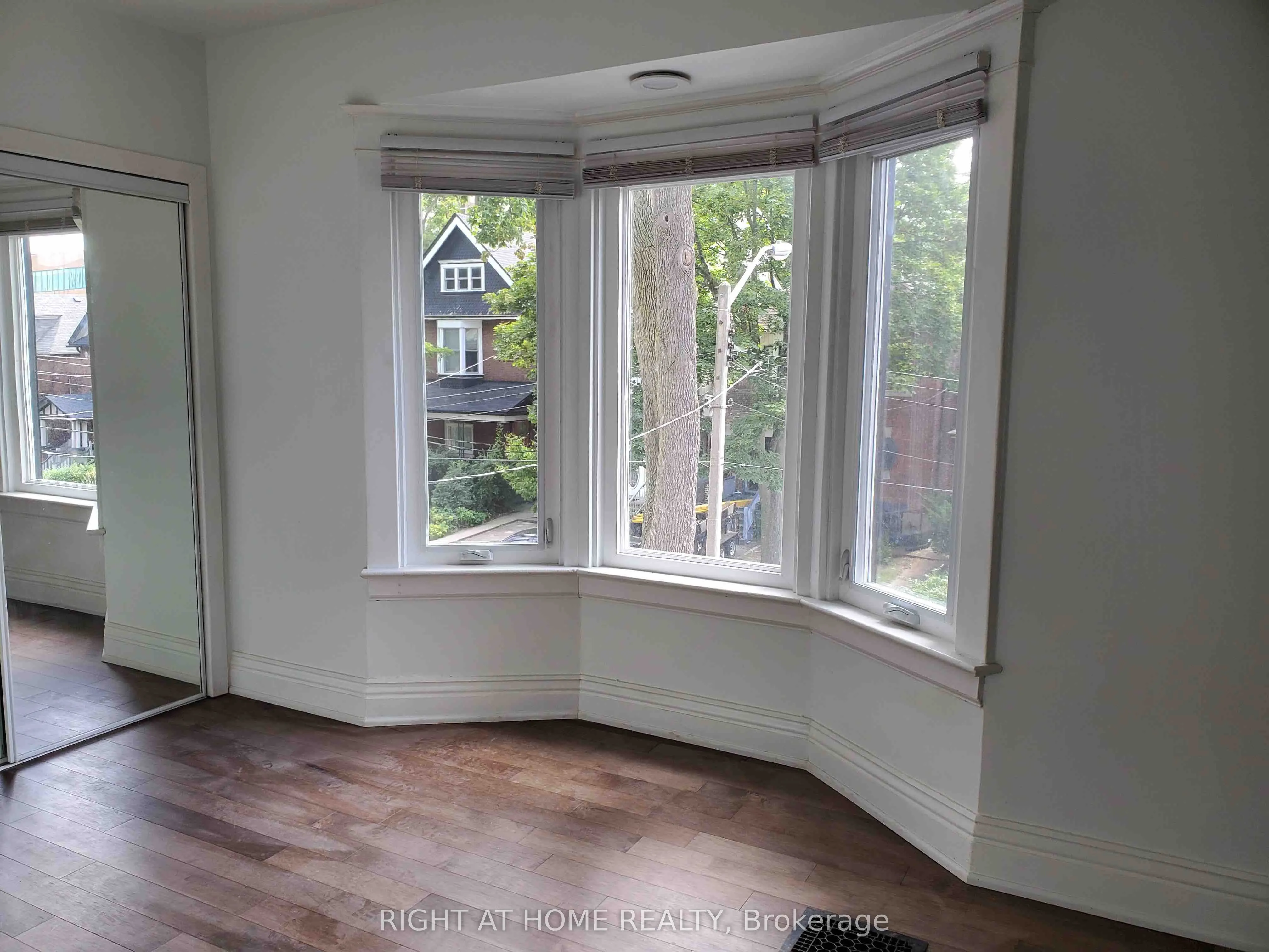 54 Harvard Avenue