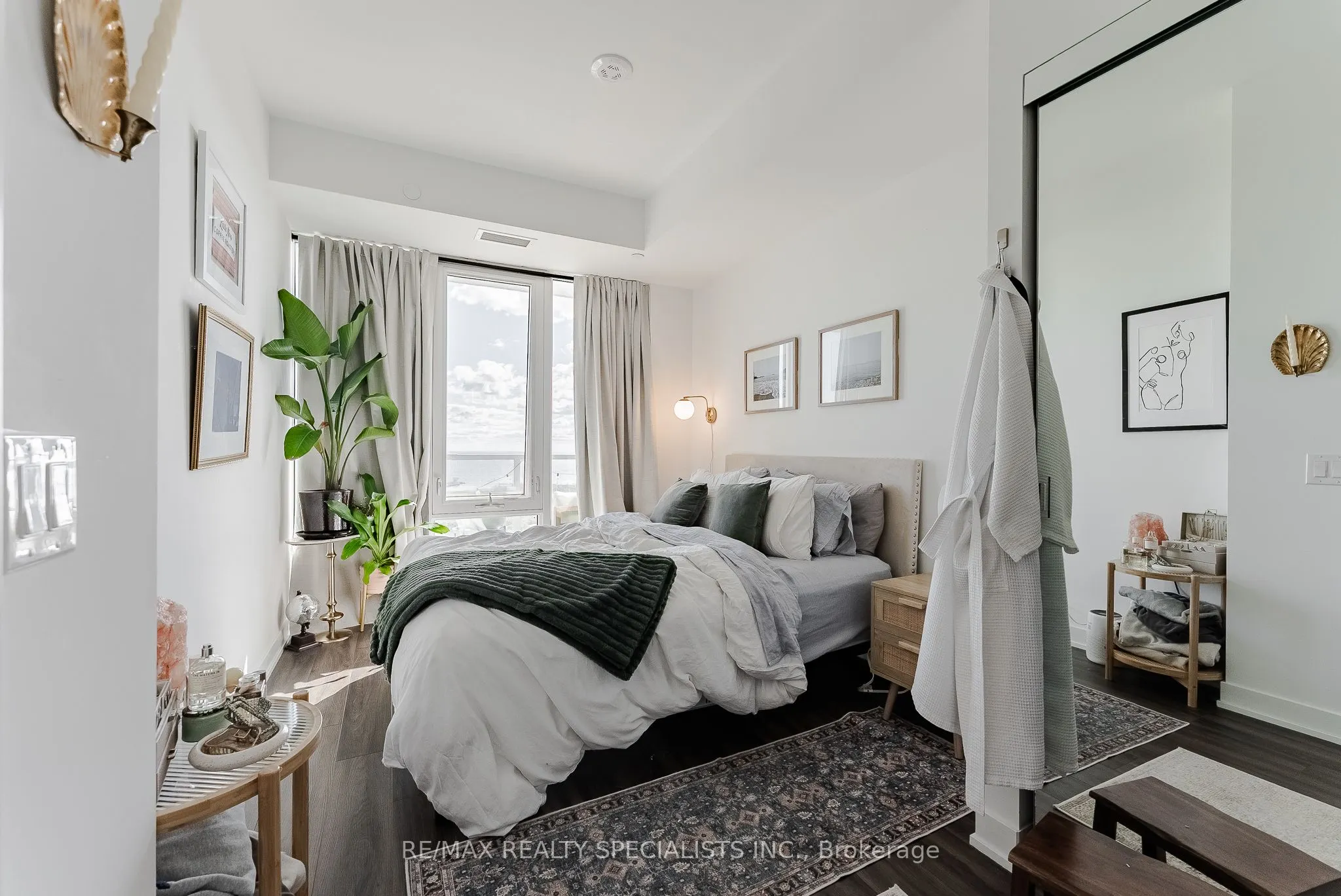 22 Missinnihe Way, #1007