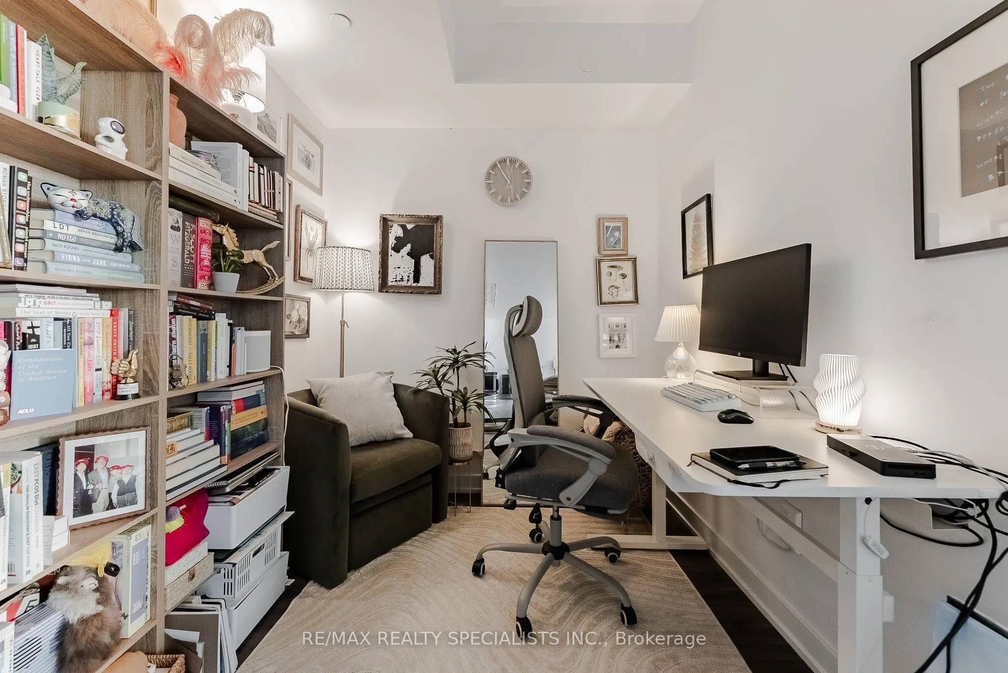 22 Missinnihe Way, #1007