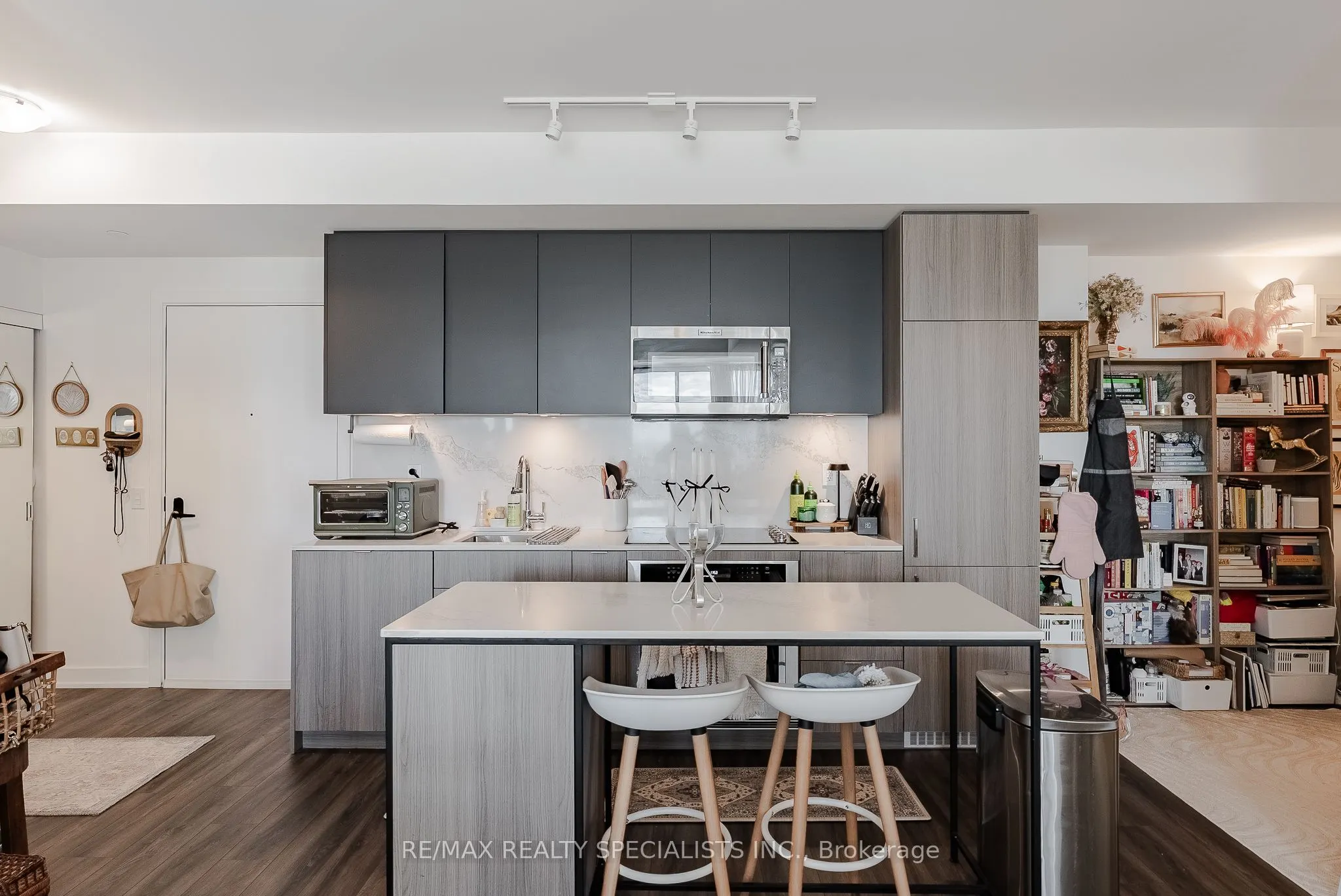 22 Missinnihe Way, #1007