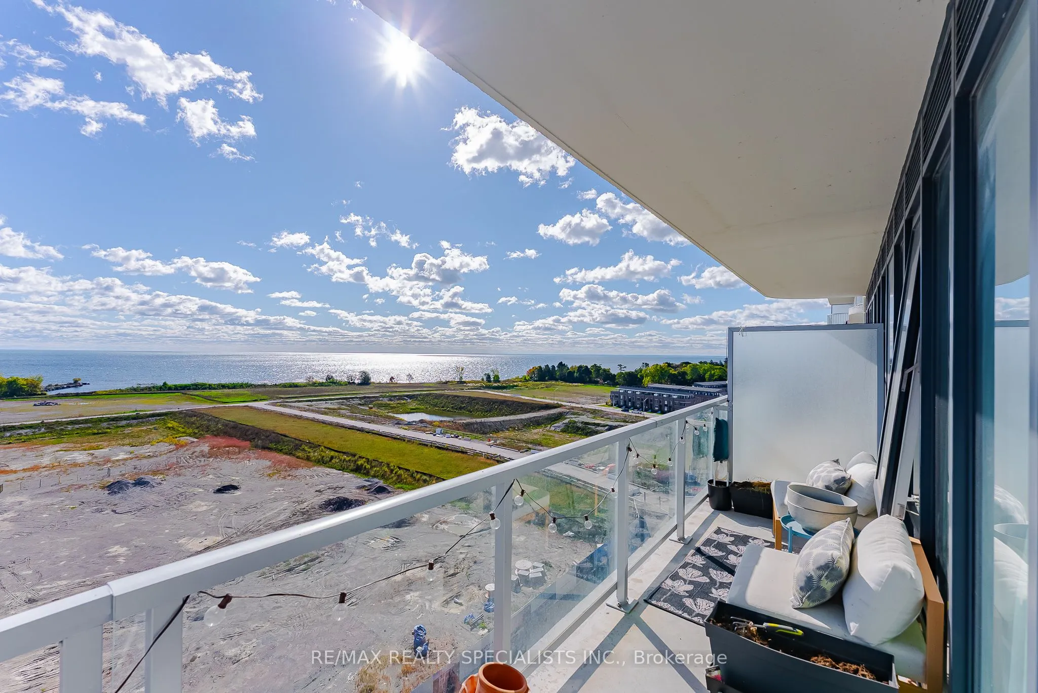 22 Missinnihe Way, #1007