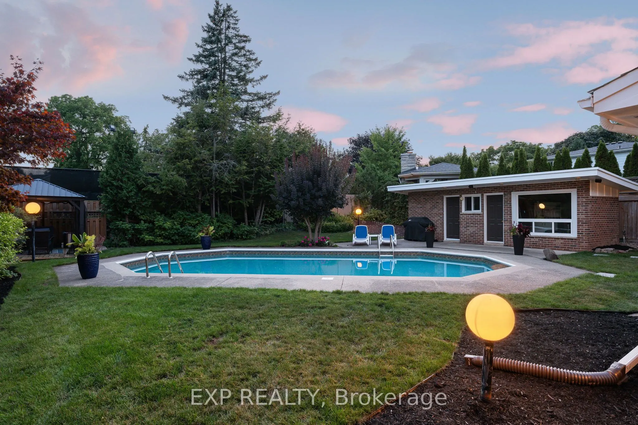 226 Shoreacres Road