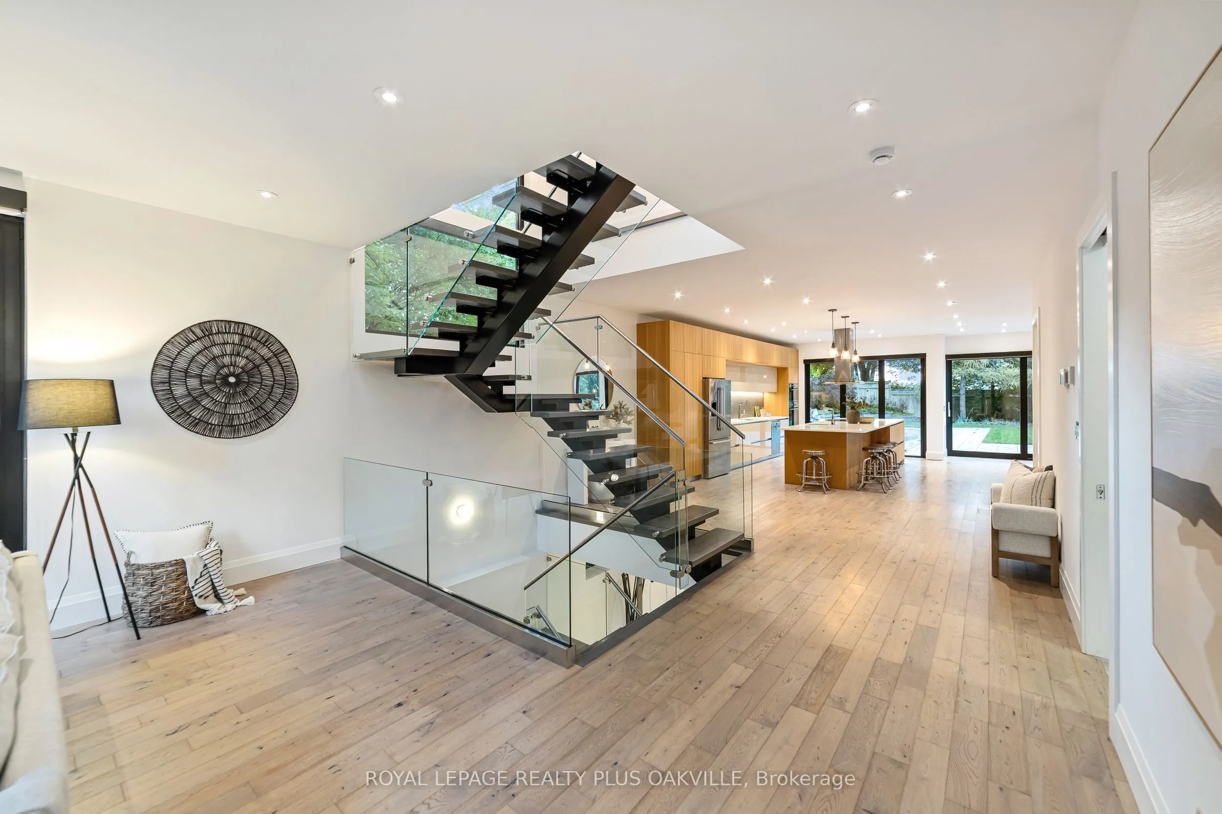 1207 Stirling Drive