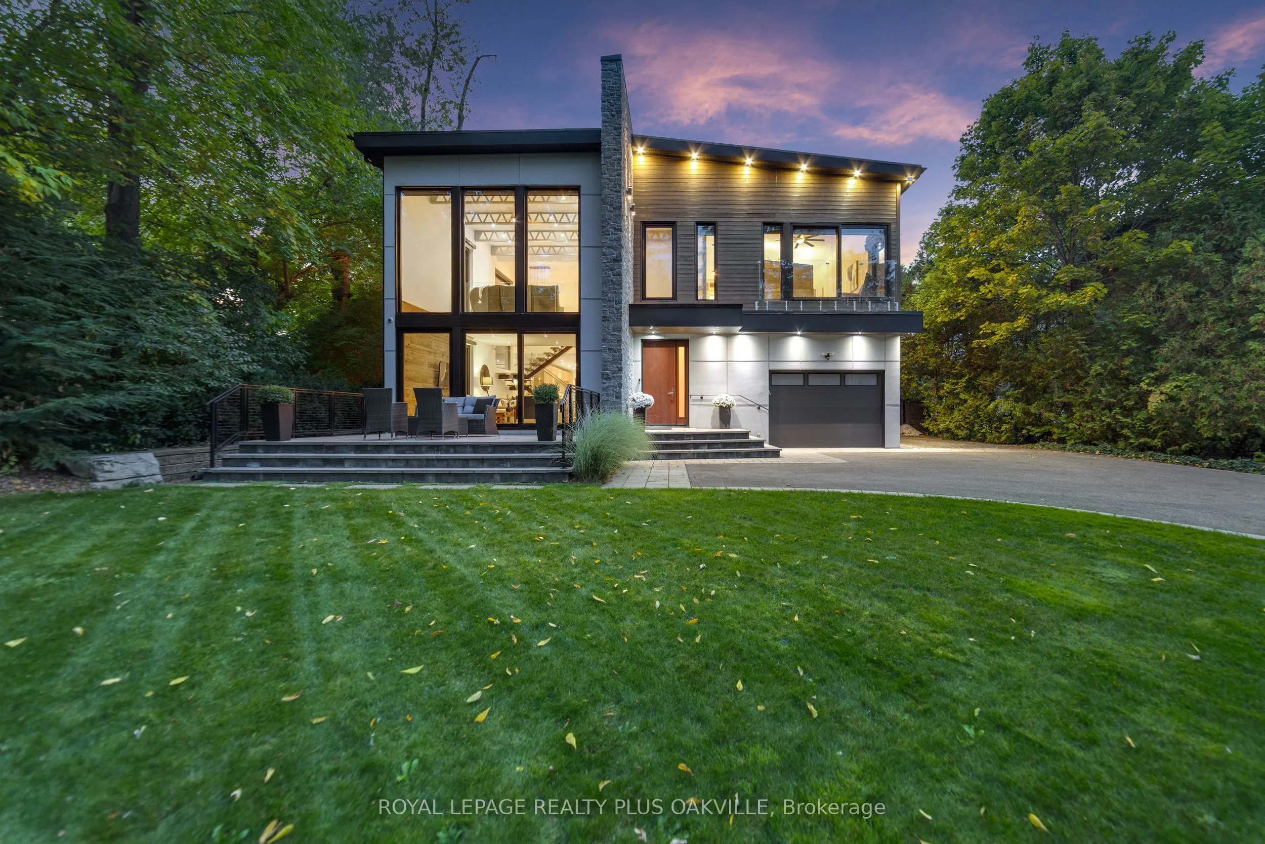 1207 Stirling Drive