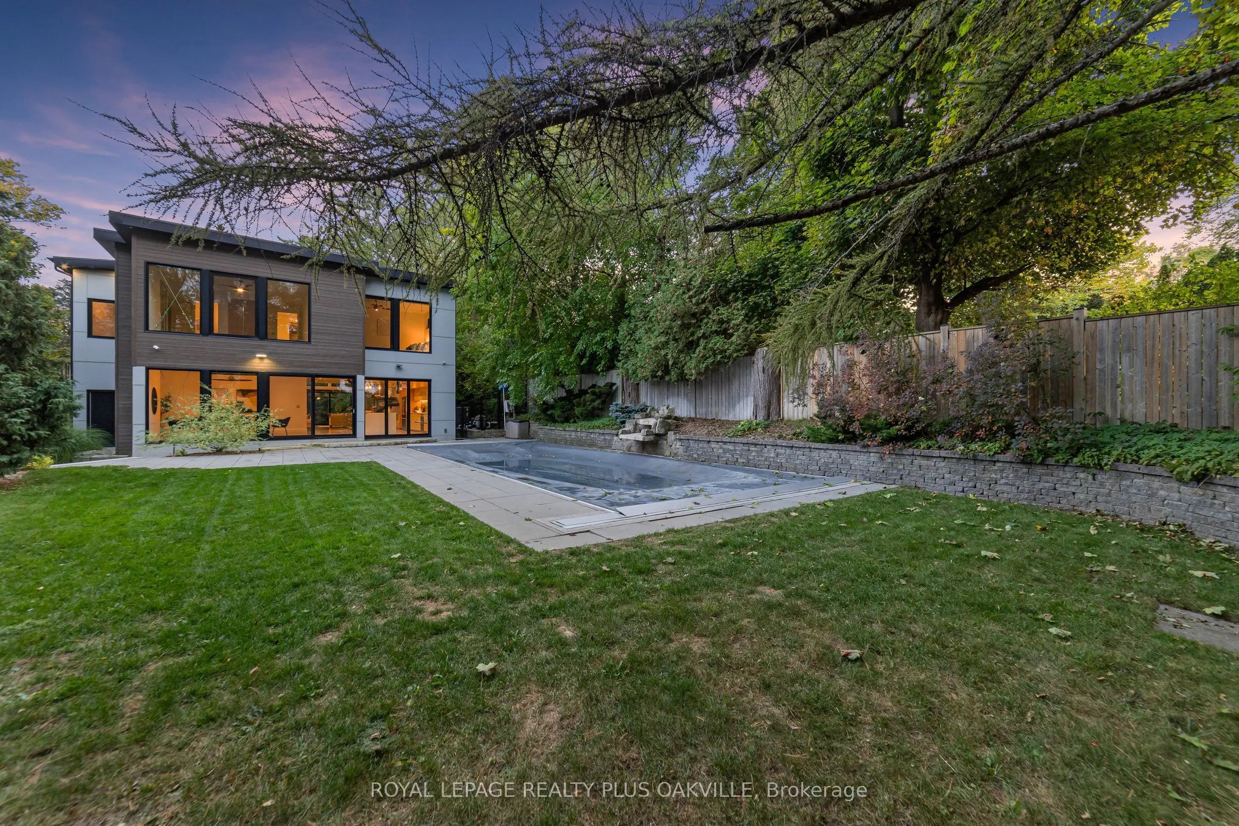 1207 Stirling Drive