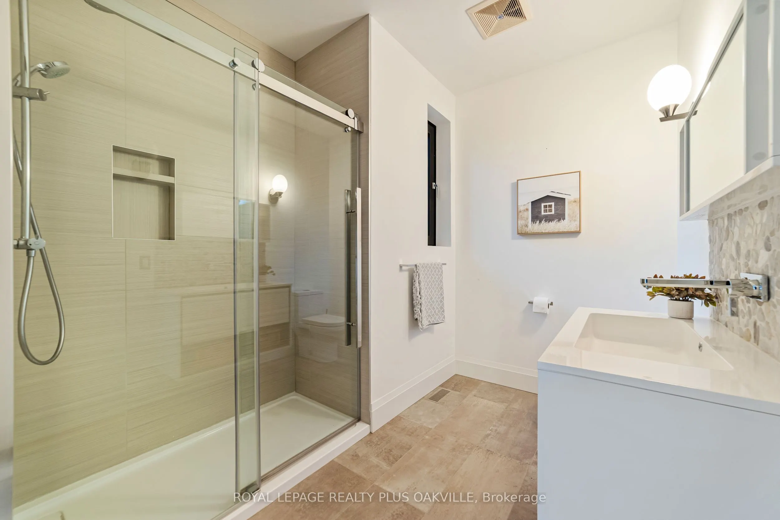 1207 Stirling Drive