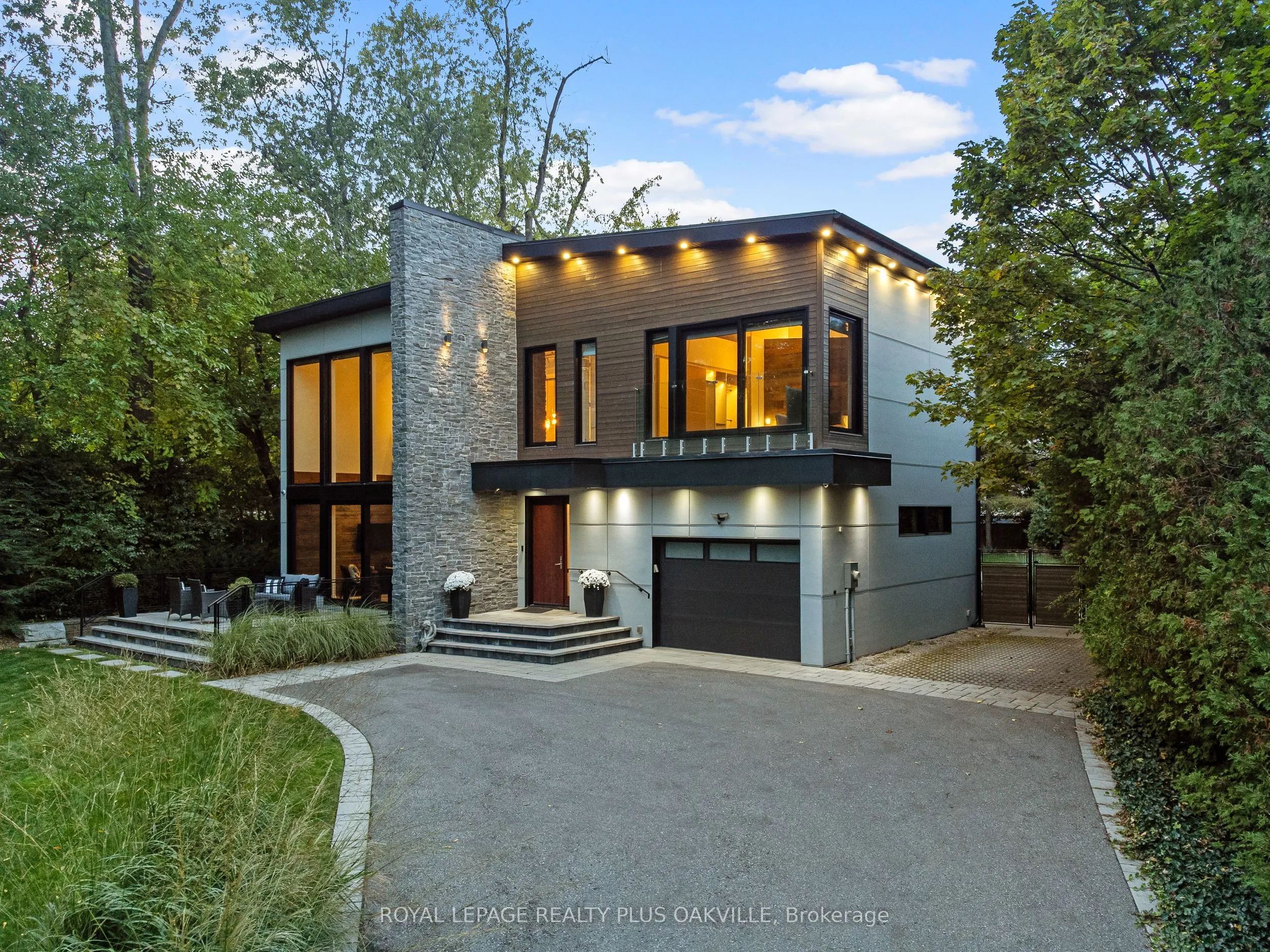 1207 Stirling Drive