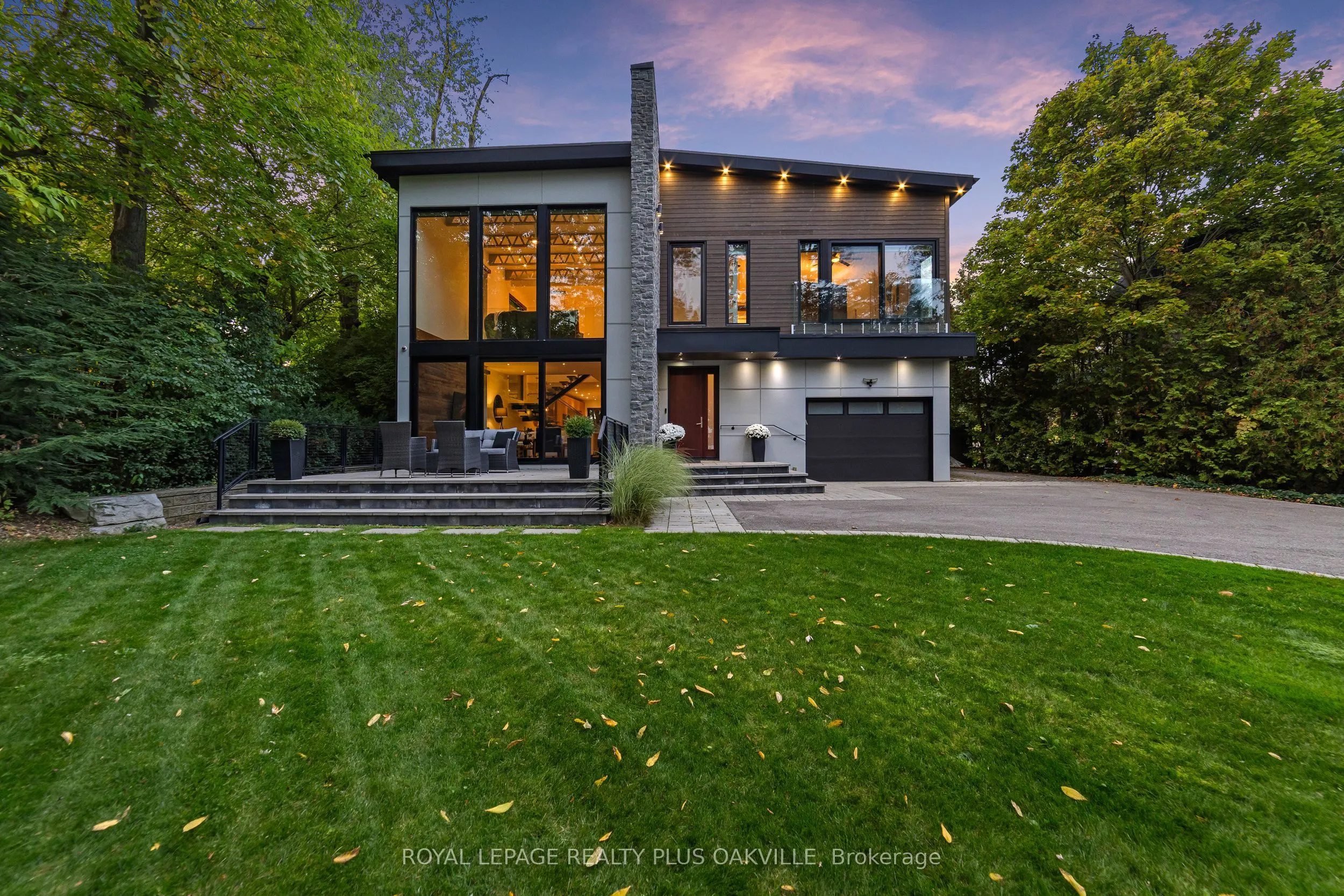 1207 Stirling Drive
