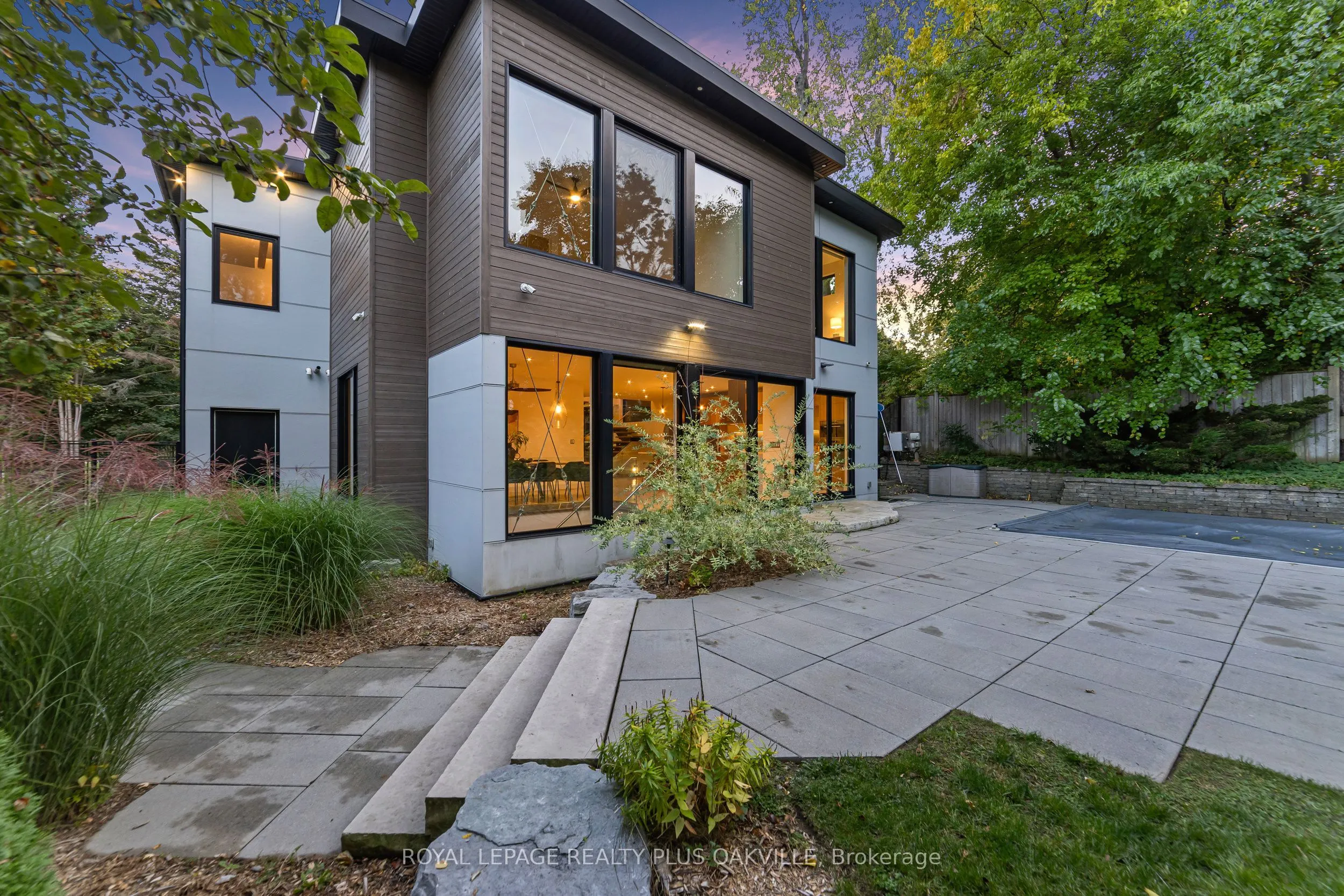 1207 Stirling Drive