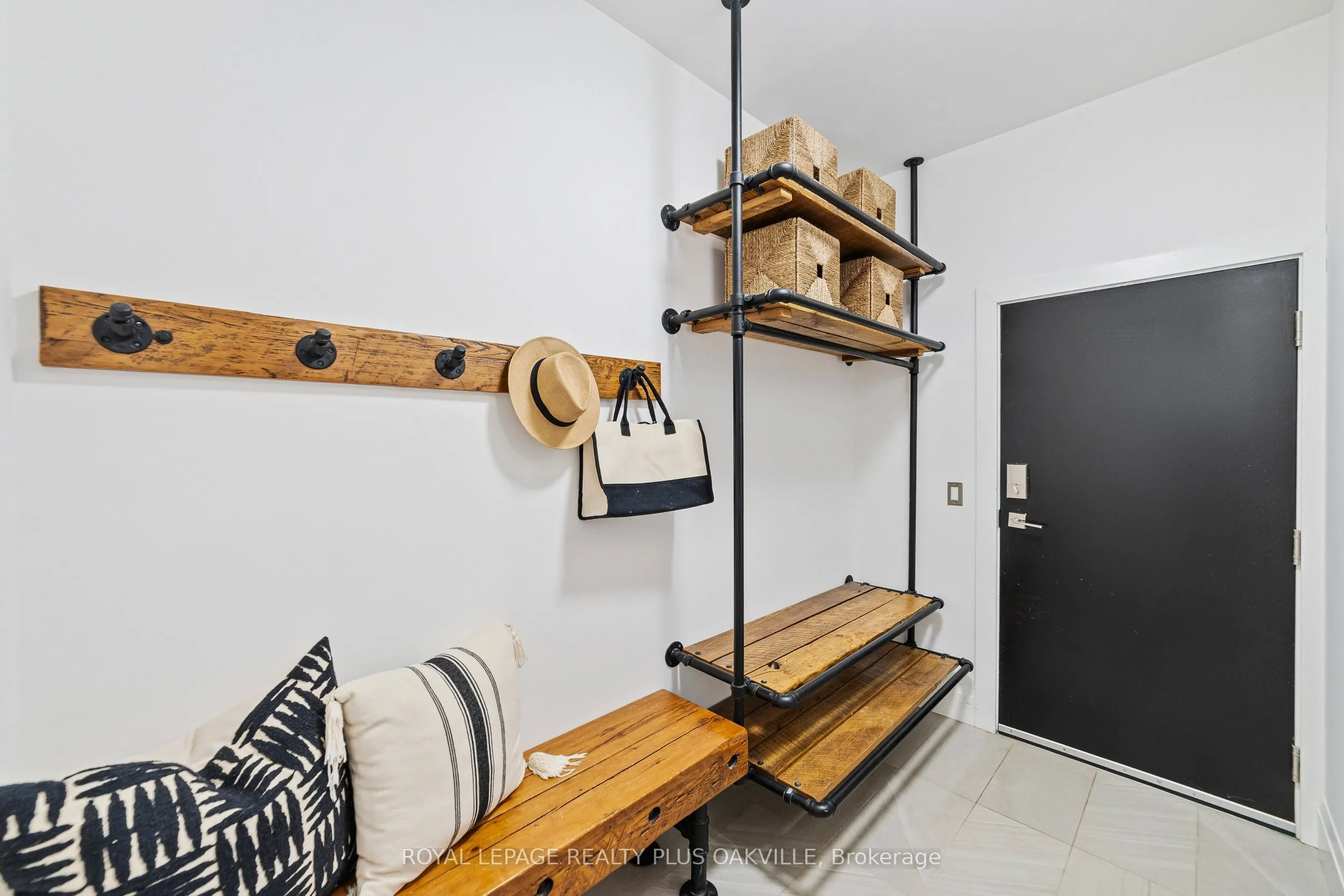 1207 Stirling Drive