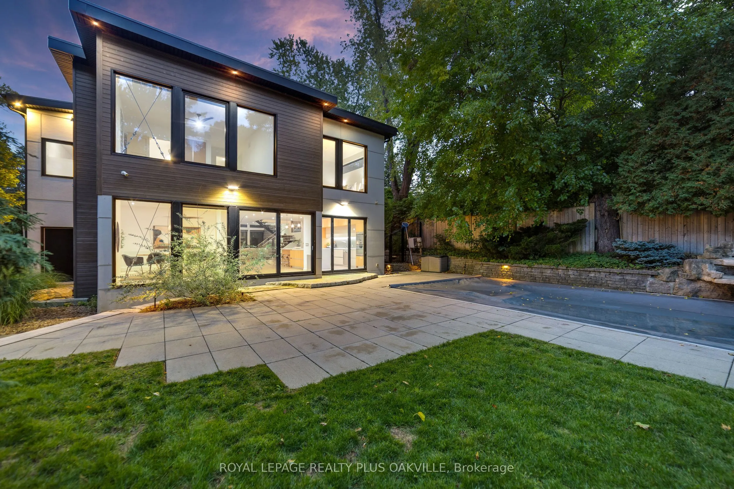 1207 Stirling Drive