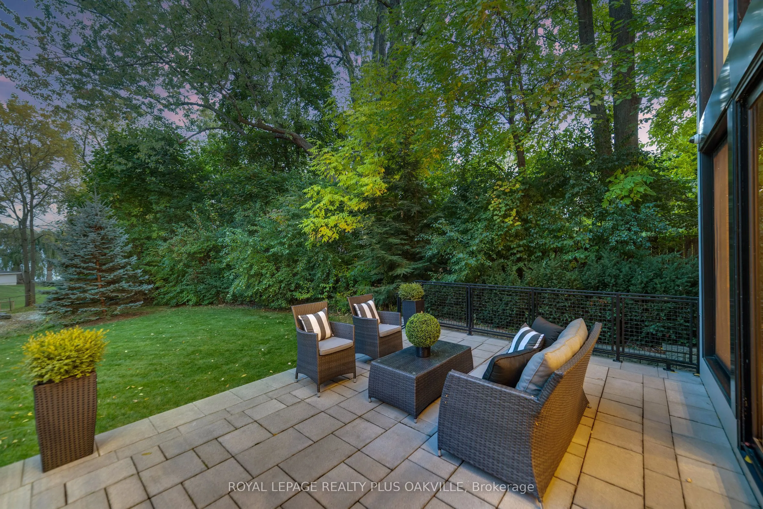 1207 Stirling Drive