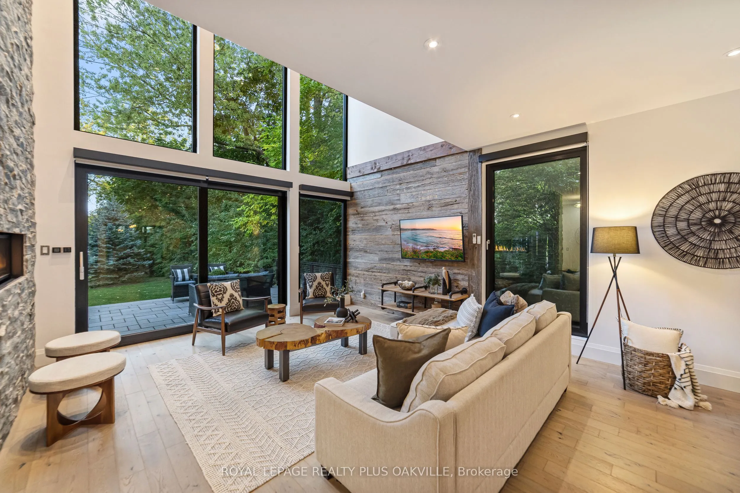 1207 Stirling Drive