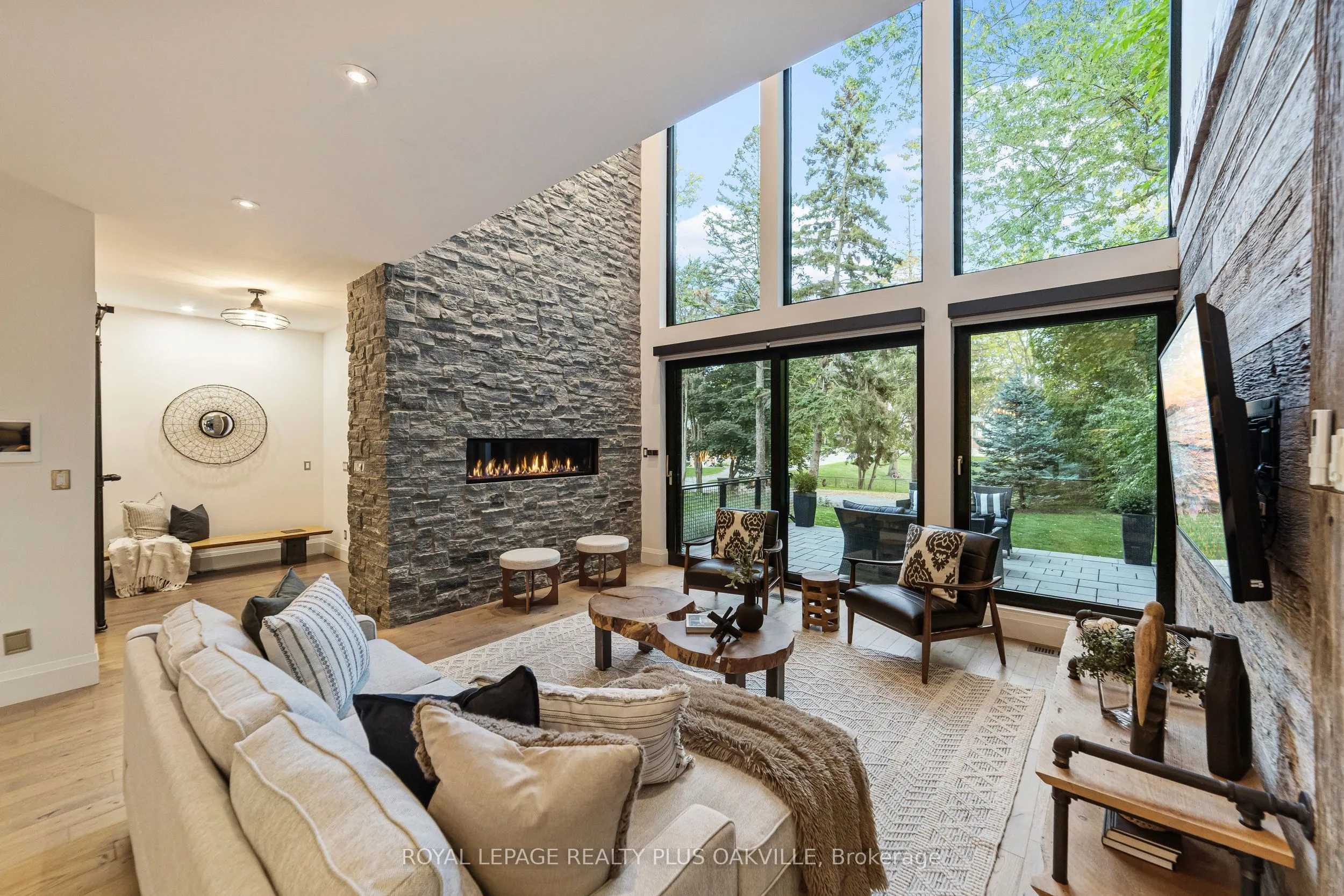 1207 Stirling Drive