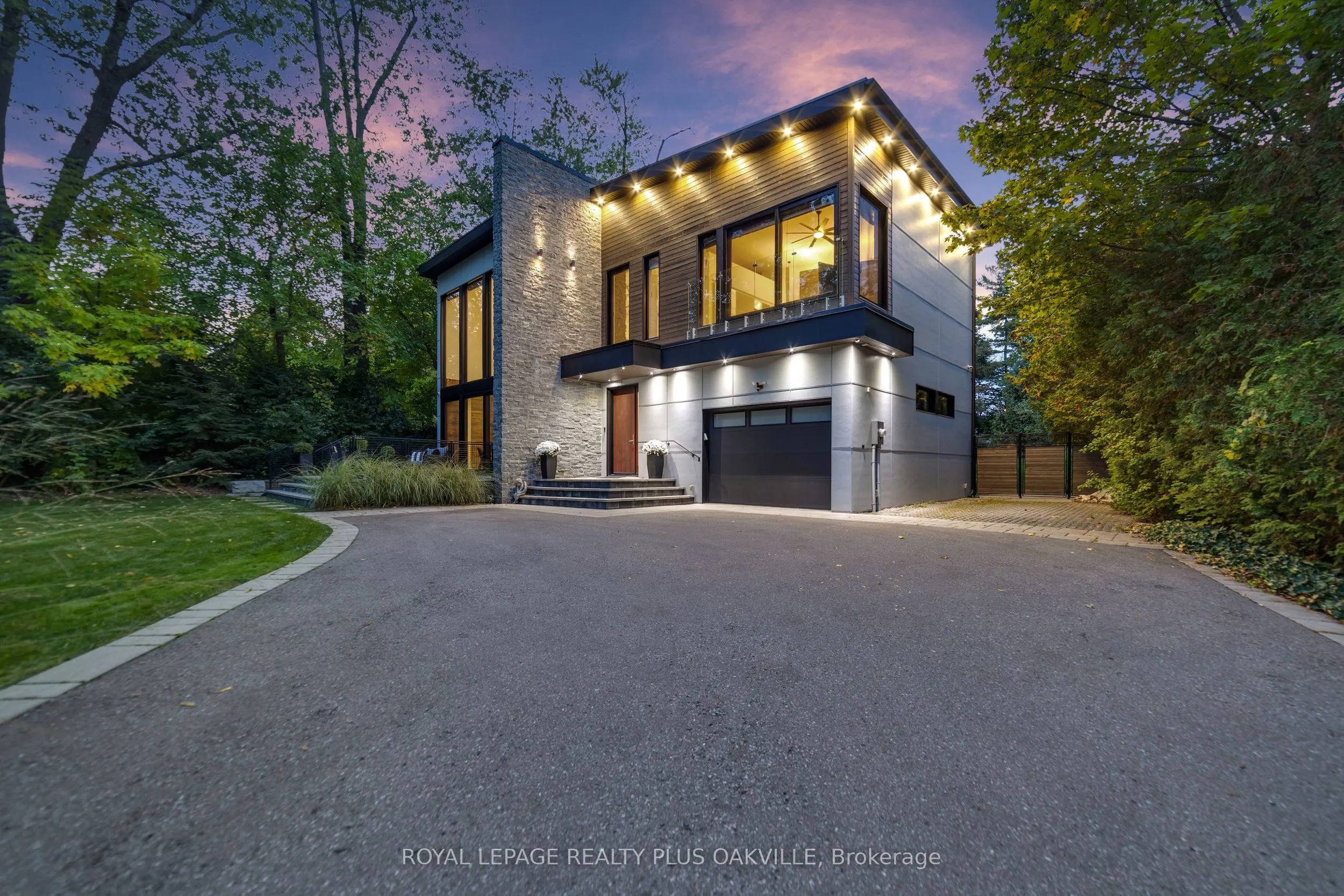 1207 Stirling Drive